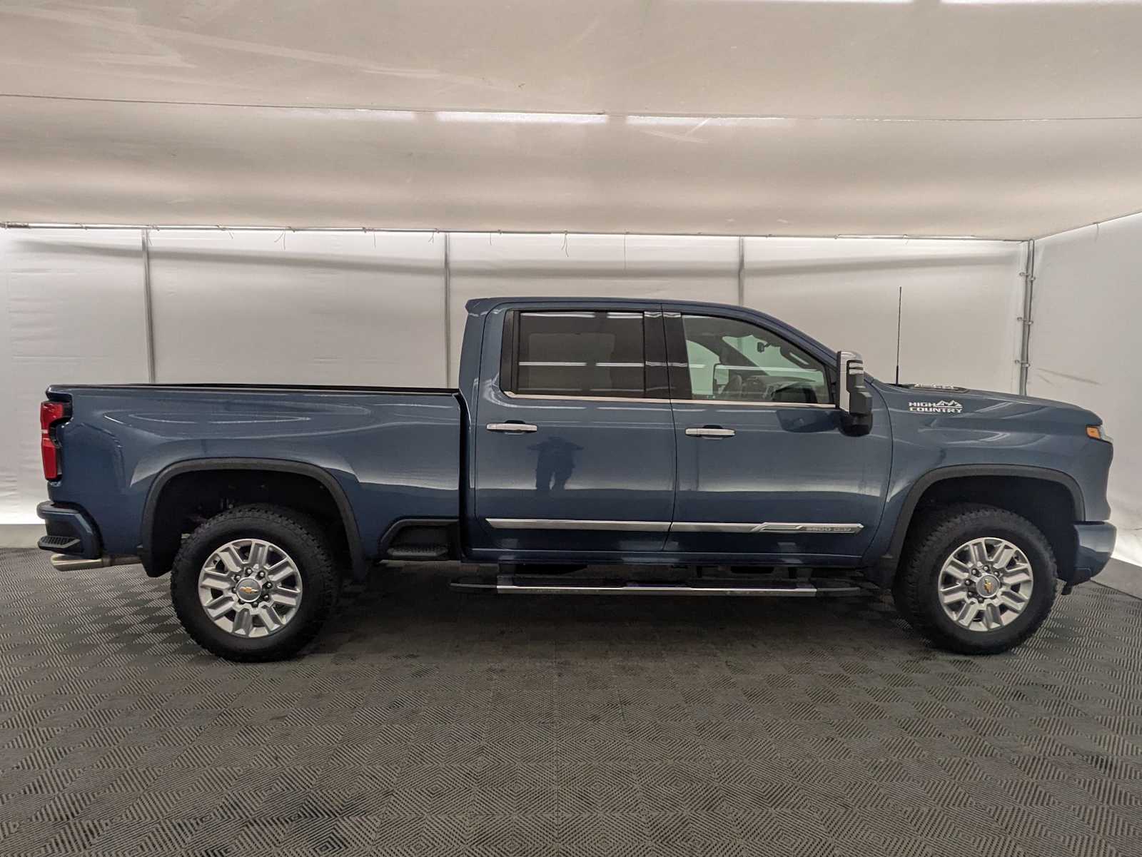 Thumbnail: 2024 Chevrolet Silverado 3500 - 7