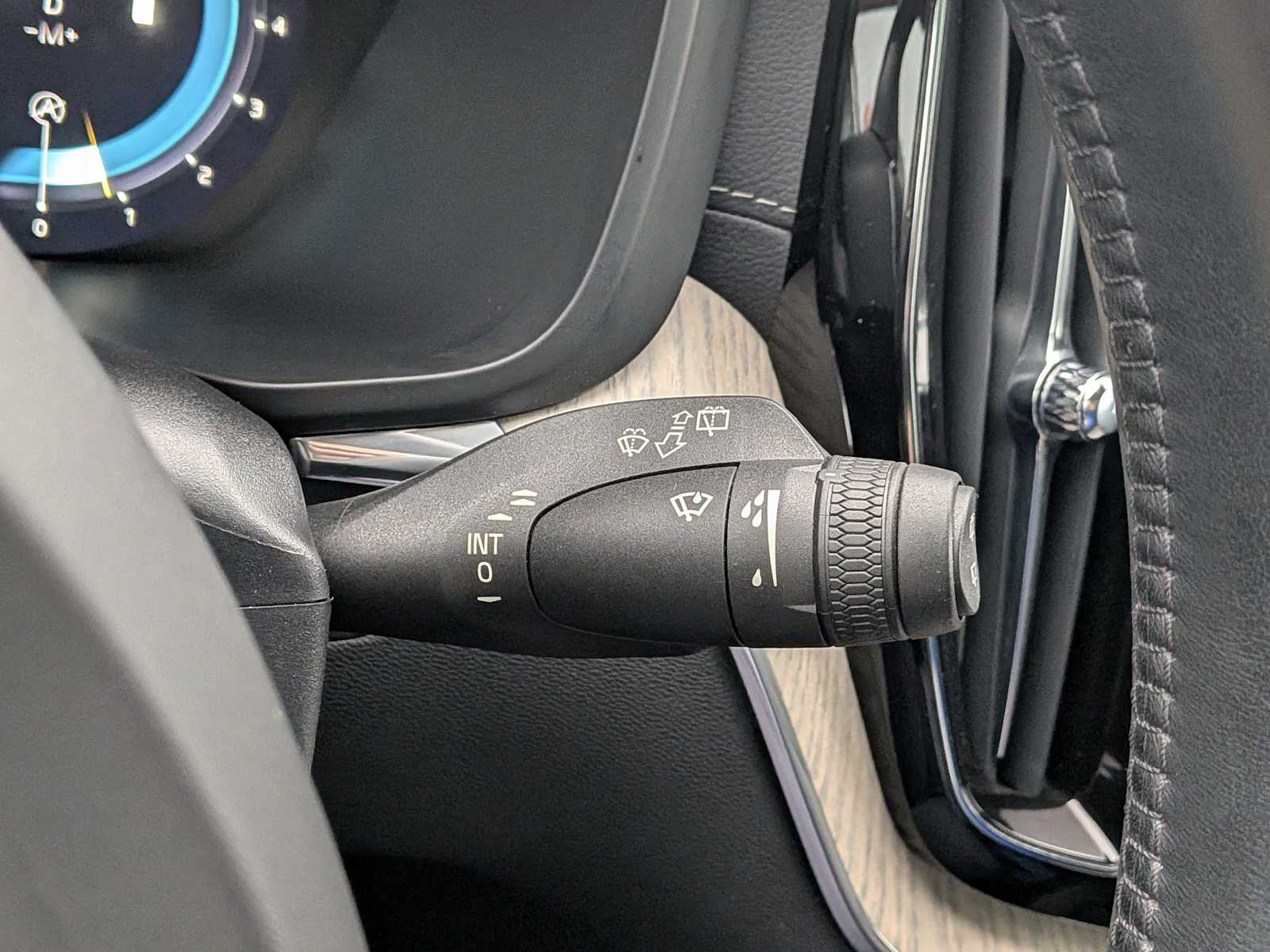 Thumbnail: 2022 Volvo XC60 - 27