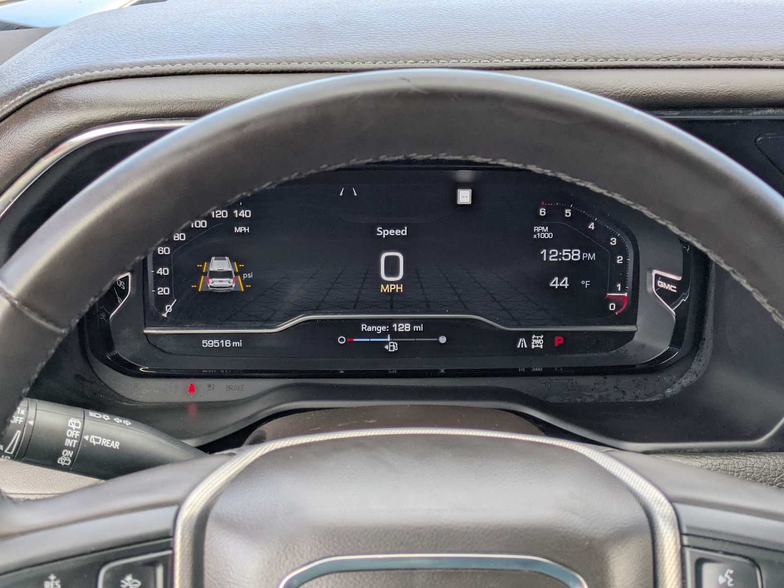 Thumbnail: 2023 GMC Yukon XL - 32