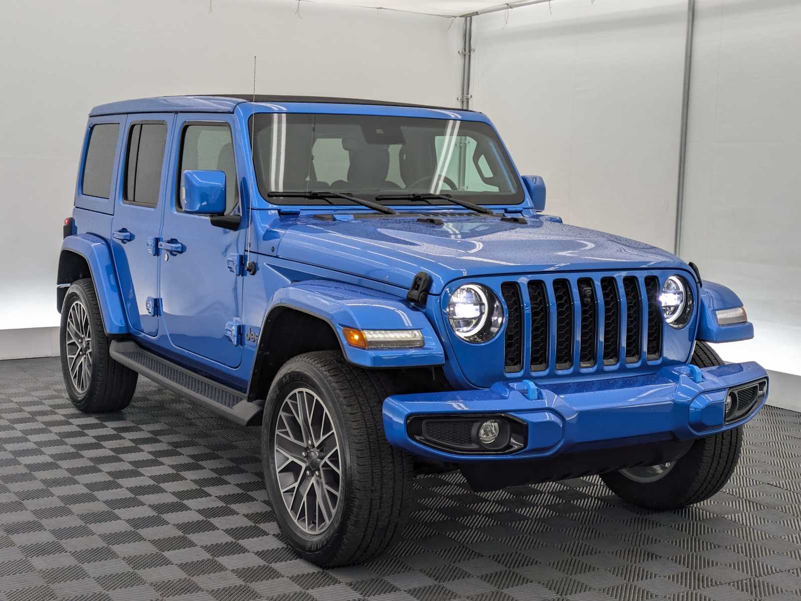 Thumbnail: 2023 Jeep Wrangler - 8