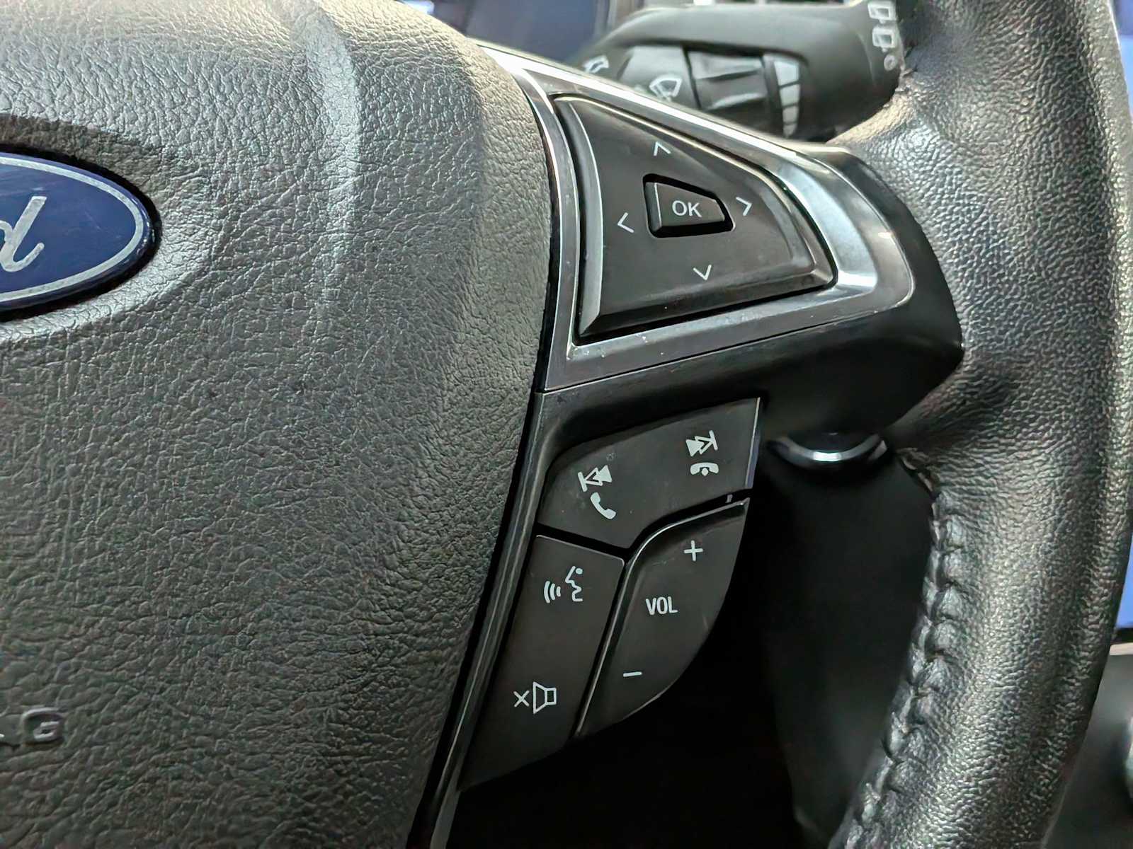 Thumbnail: 2024 Ford Edge - 26