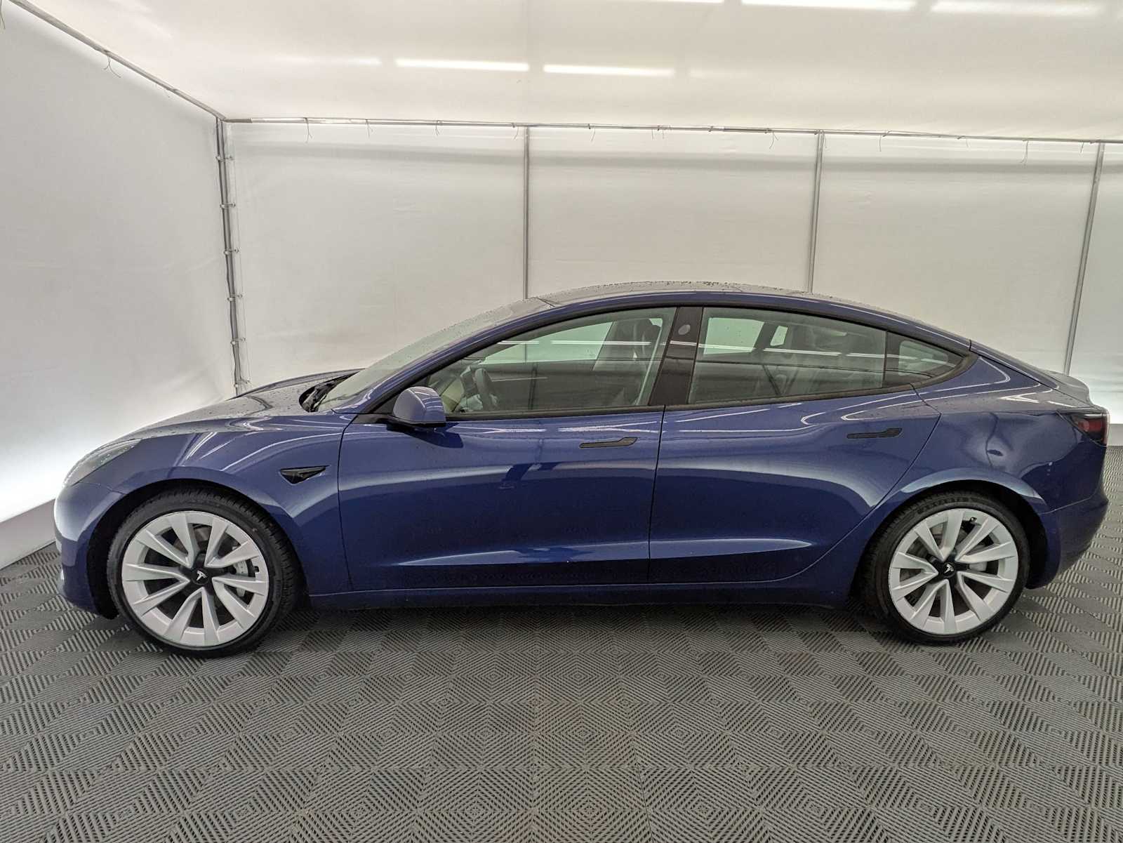 Thumbnail: 2022 Tesla Model 3 - 3