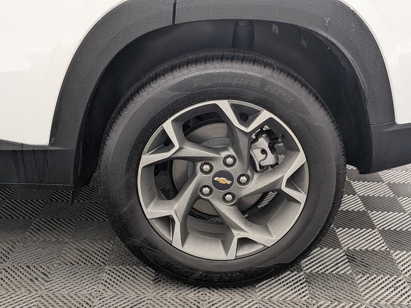 Thumbnail: 2025 Chevrolet Trax - 14