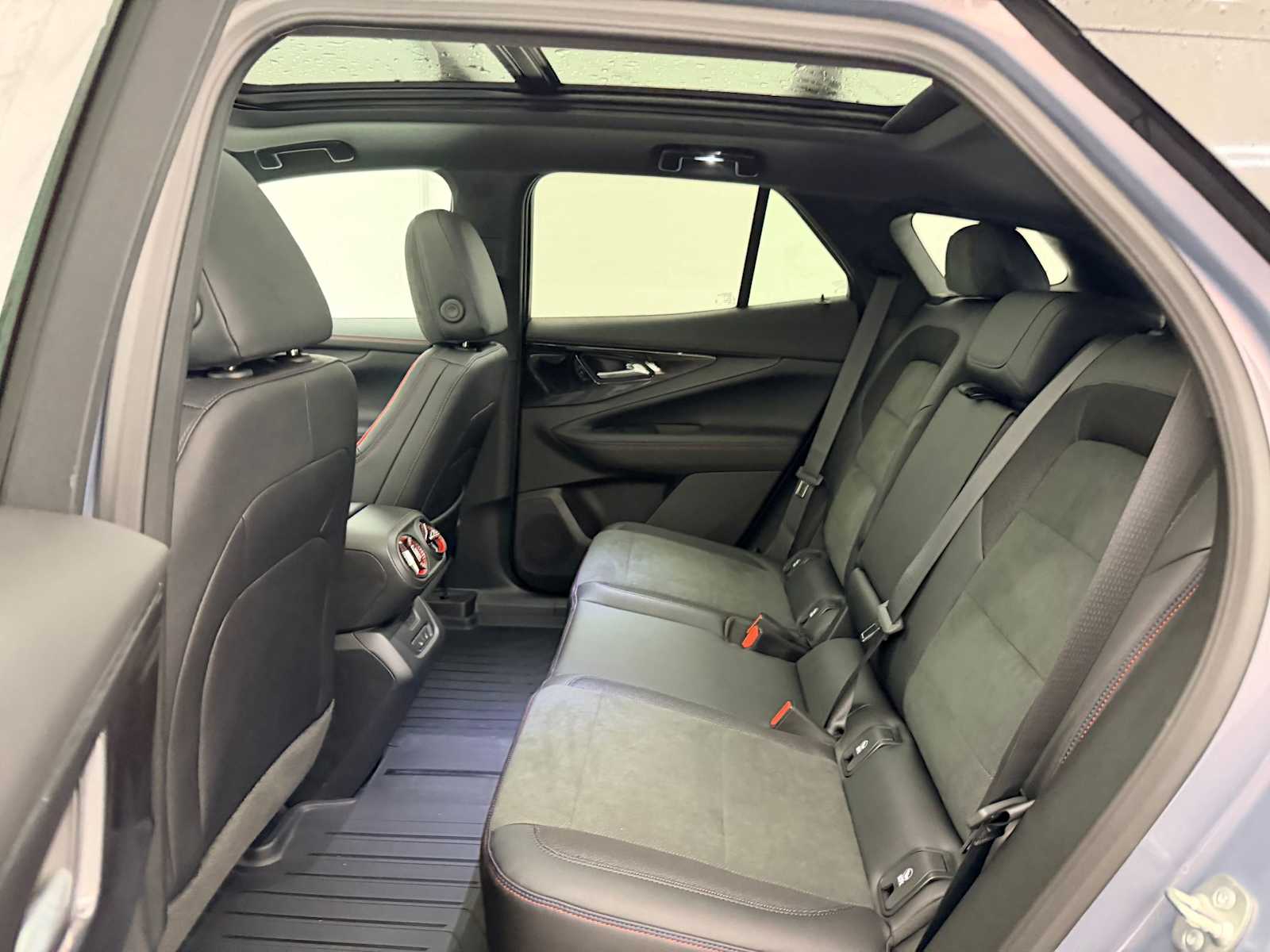 Thumbnail: 2026 Chevrolet Blazer EV - 21