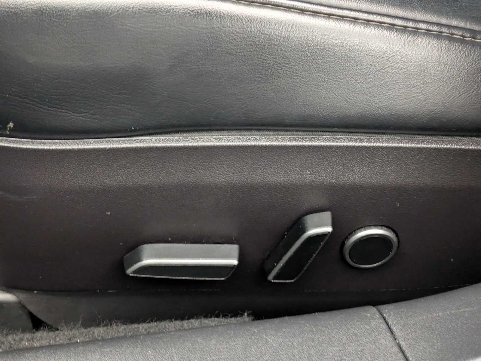 Thumbnail: 2022 Tesla Model 3 - 15