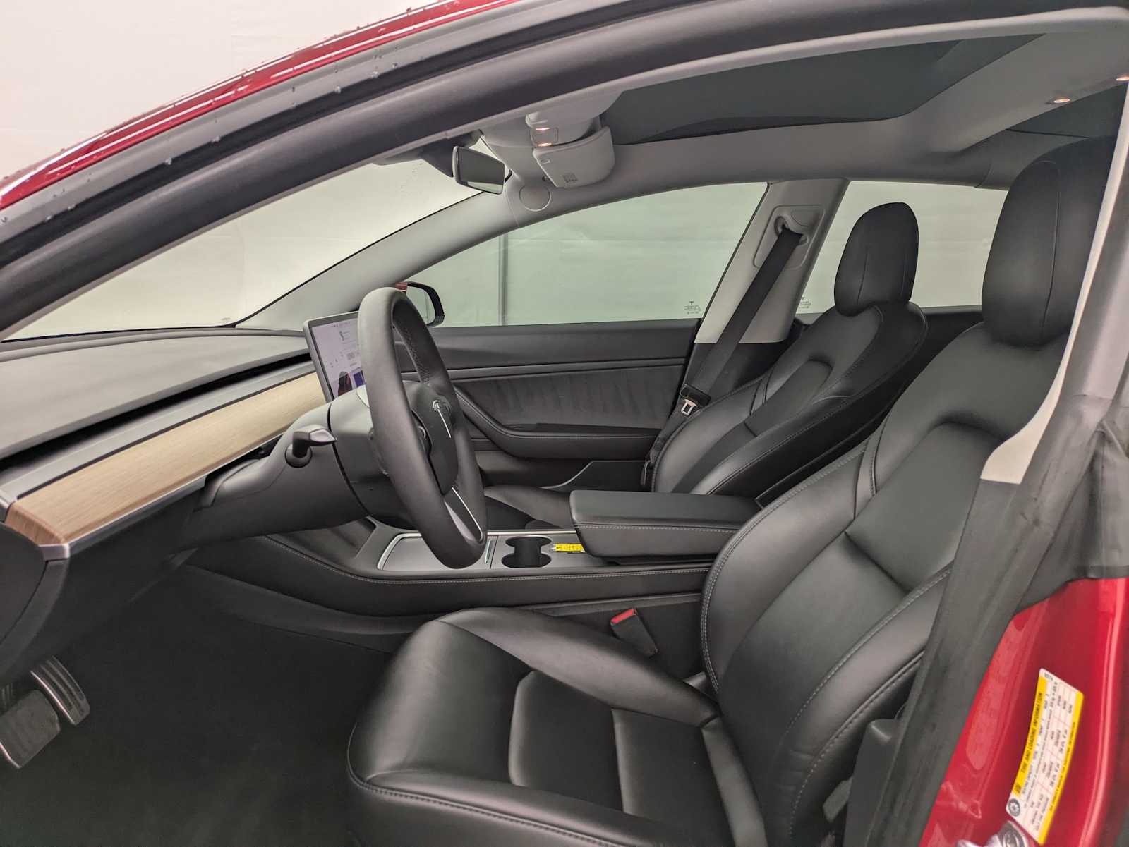 Thumbnail: 2021 Tesla Model 3 - 15