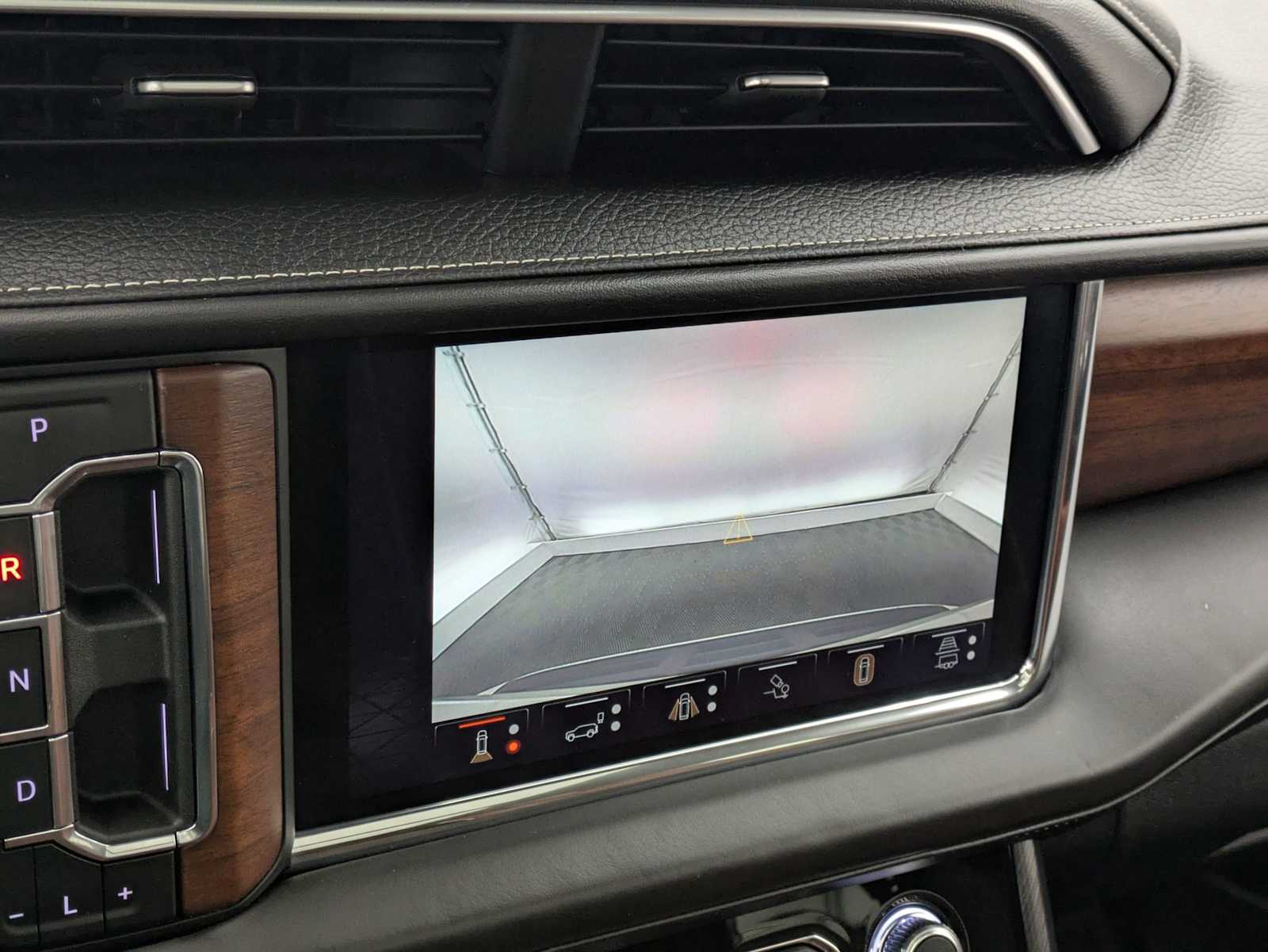 Thumbnail: 2023 GMC Yukon - 31