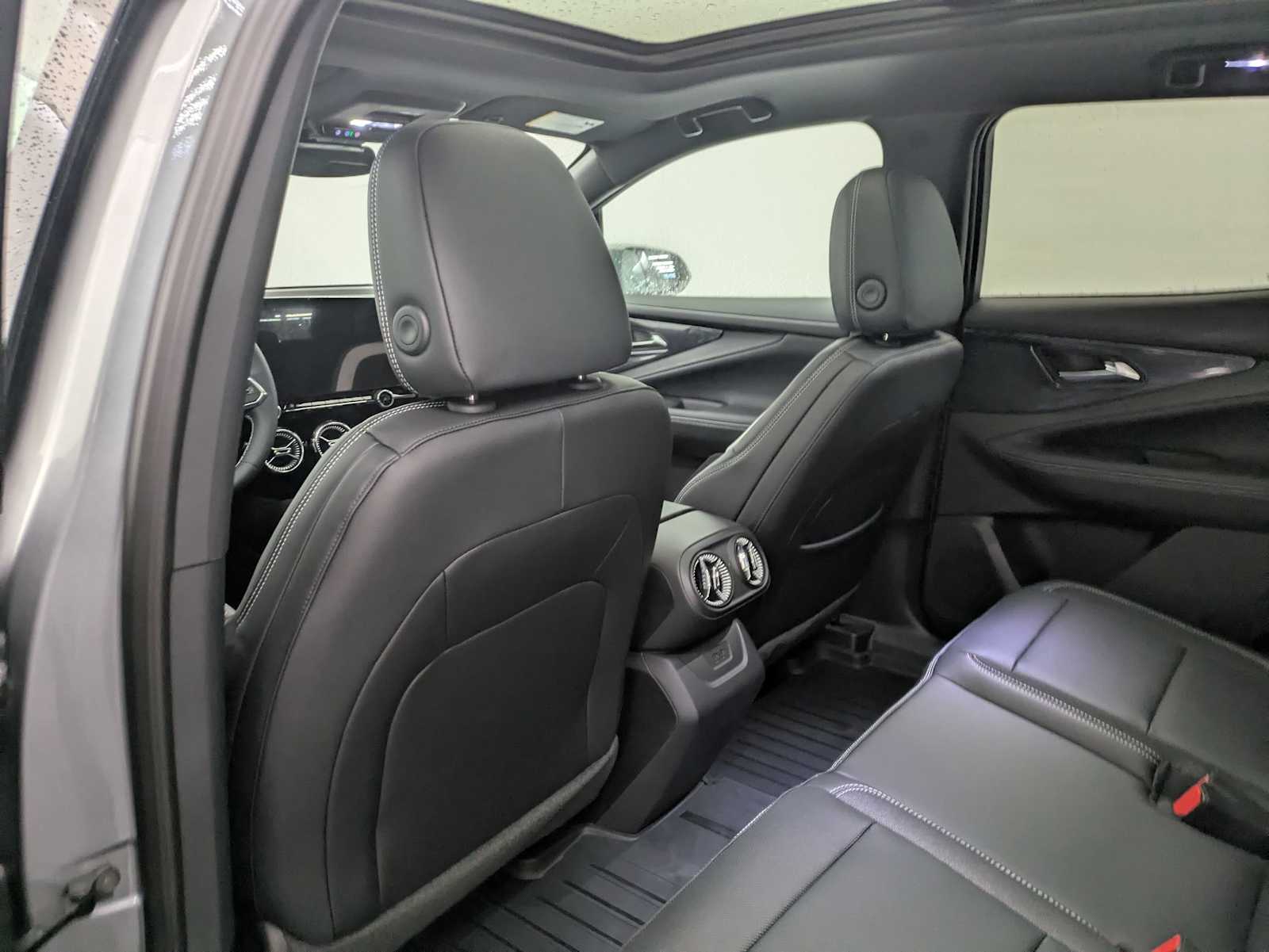 Thumbnail: 2026 Chevrolet Blazer EV - 19