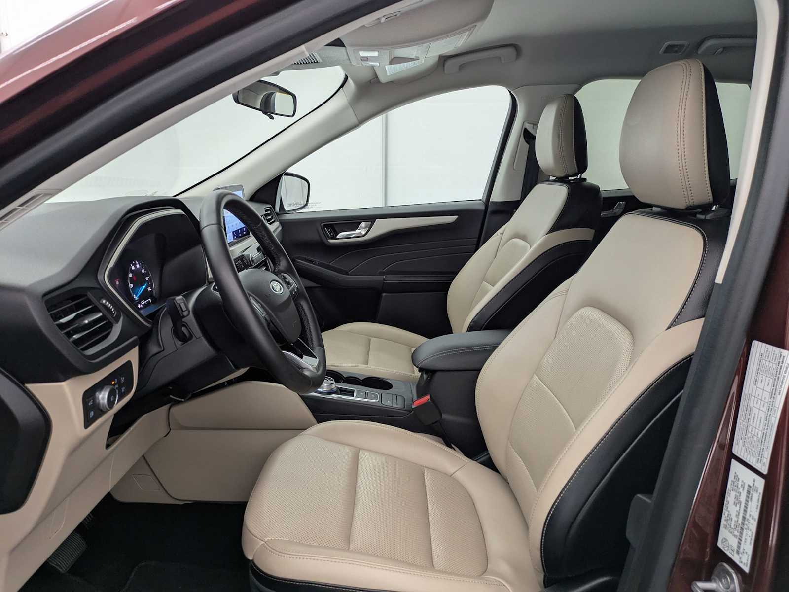 Thumbnail: 2021 Ford Escape - 17