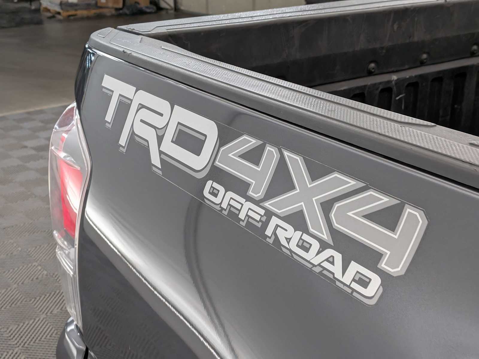 Thumbnail: 2021 Toyota Tacoma - 15