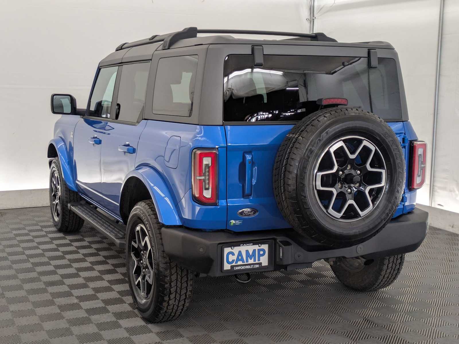 2024 Ford Bronco Outer Banks 4