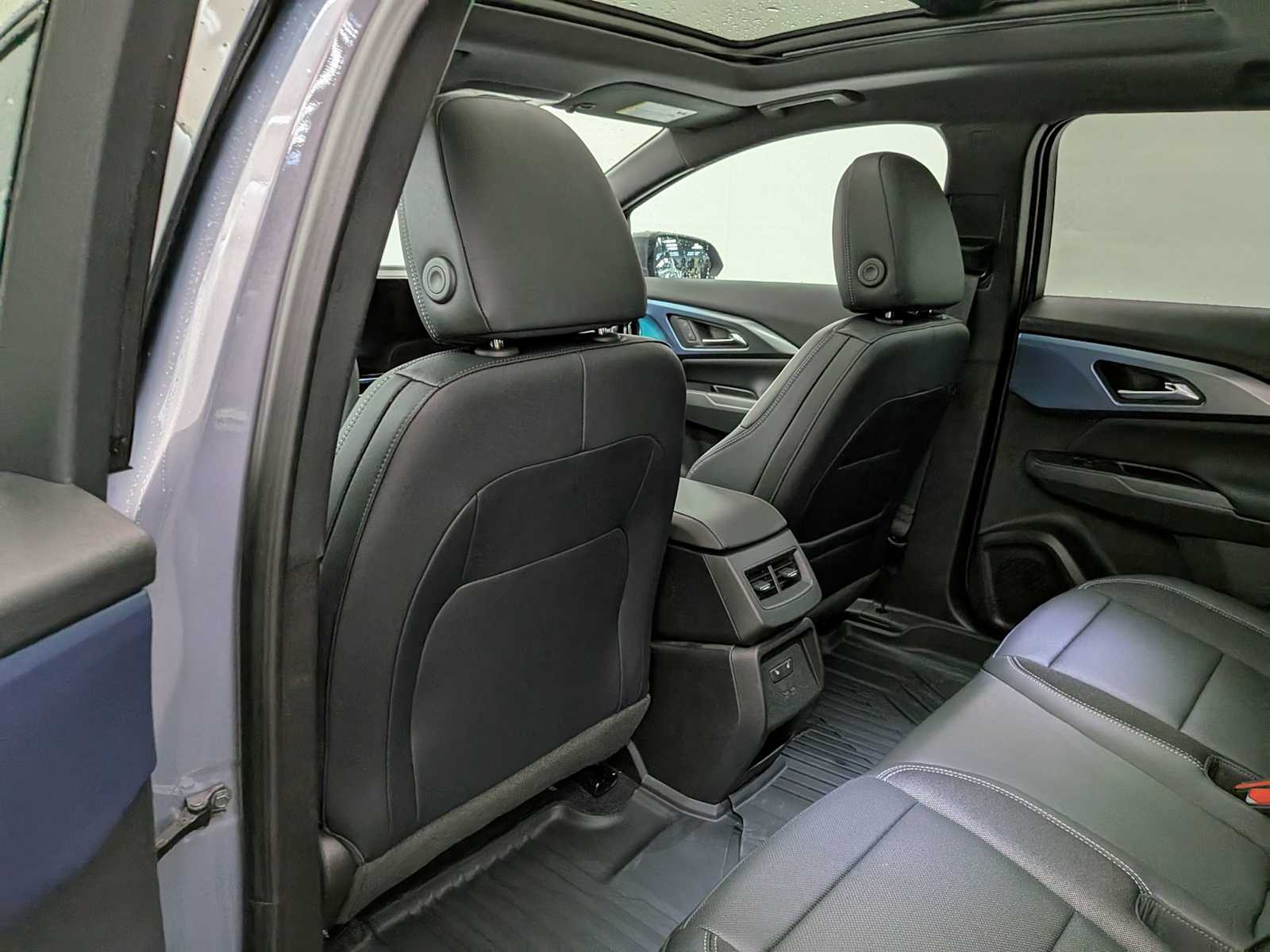 Thumbnail: 2026 Chevrolet Equinox - 18