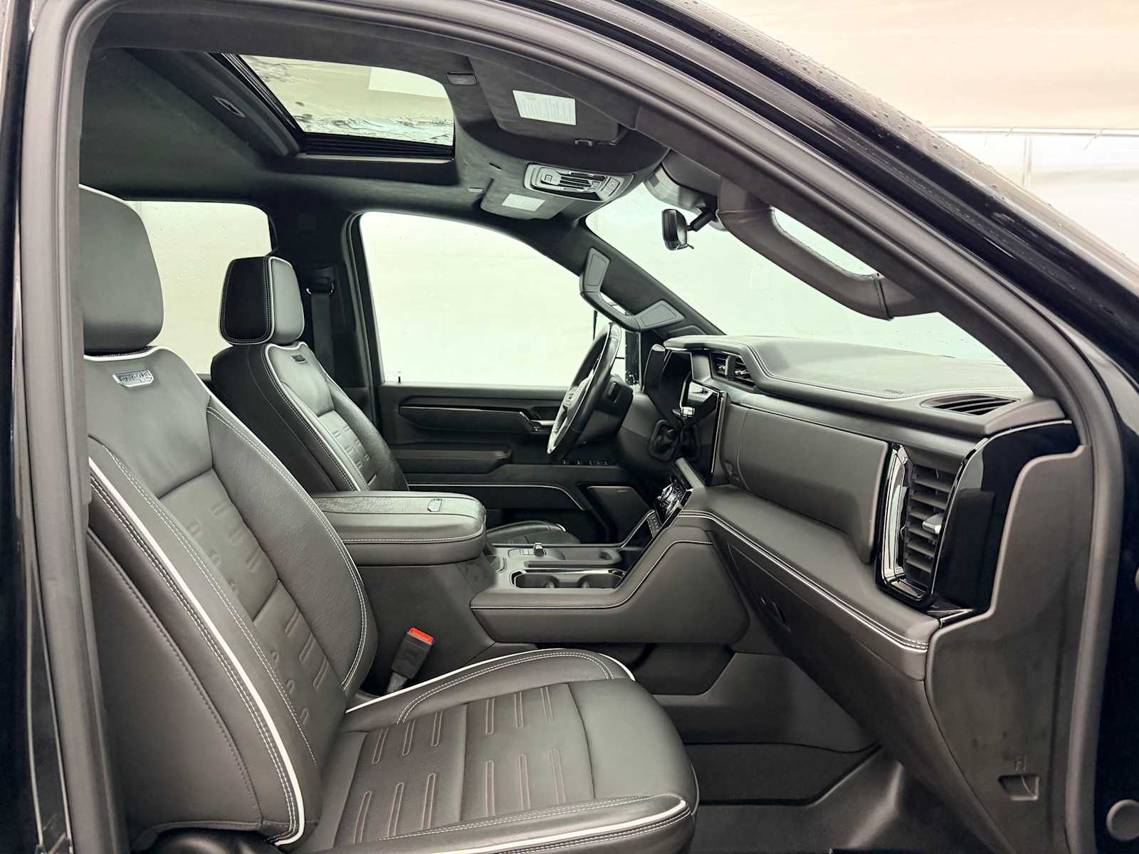 Thumbnail: 2024 GMC Sierra 2500 - 22