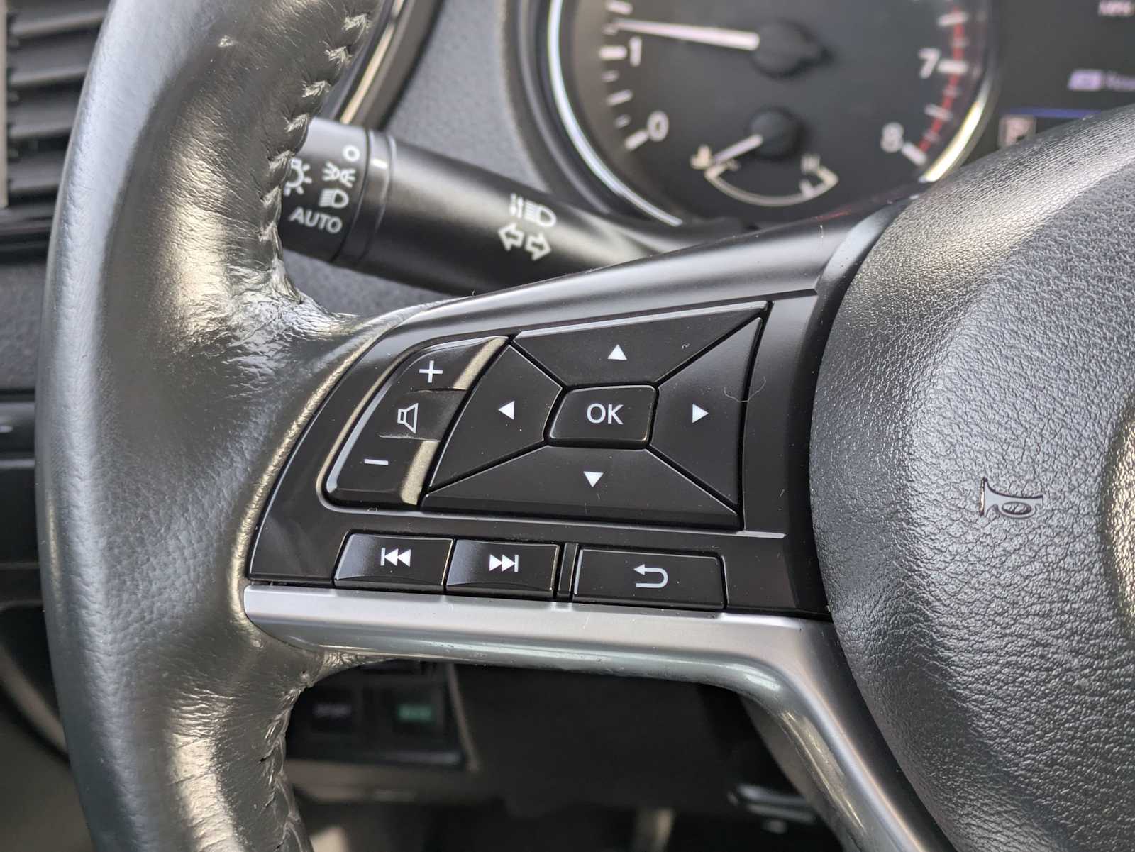 Thumbnail: 2018 Nissan Rogue - 24