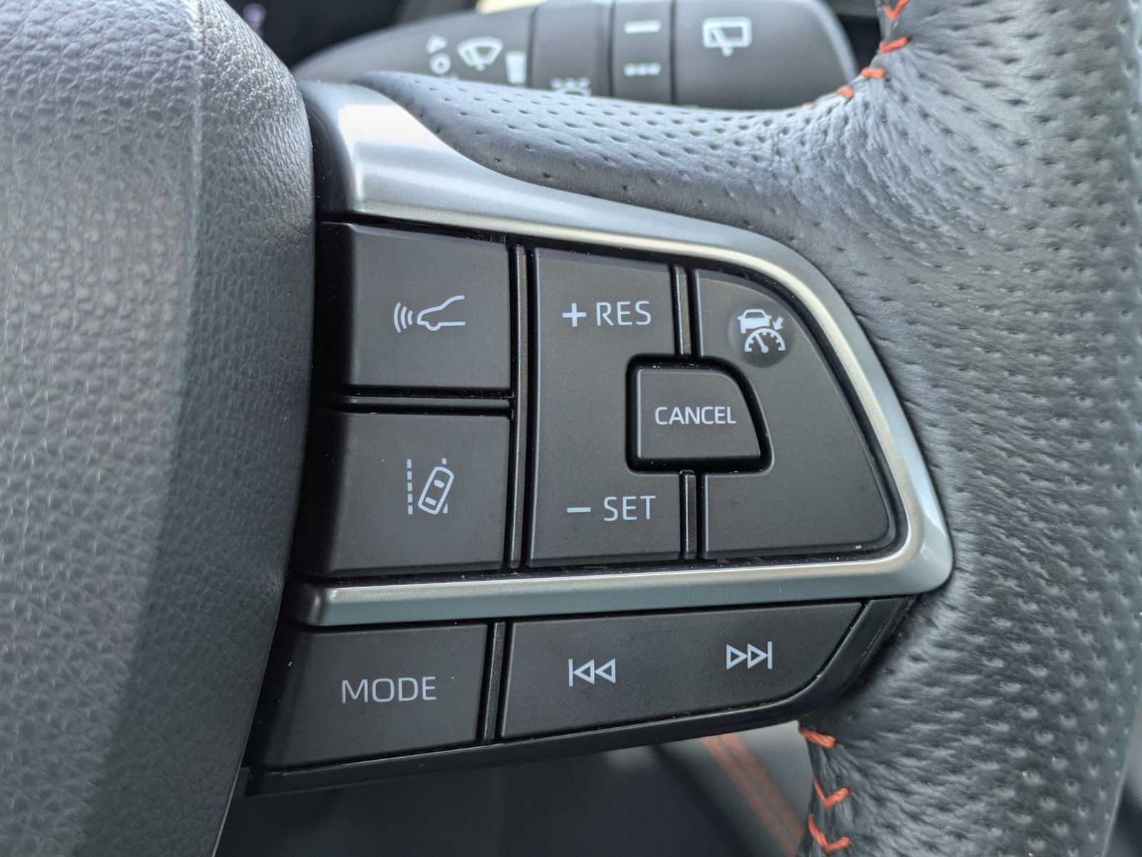 Thumbnail: 2024 Toyota Sienna - 24