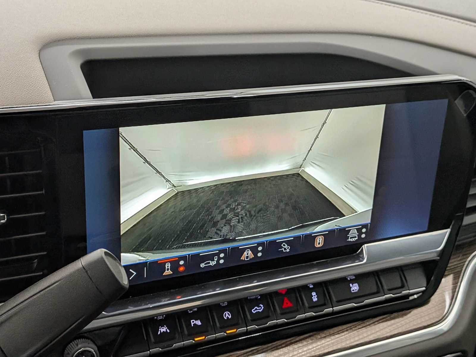 Thumbnail: 2026 Chevrolet Silverado 1500 - 31