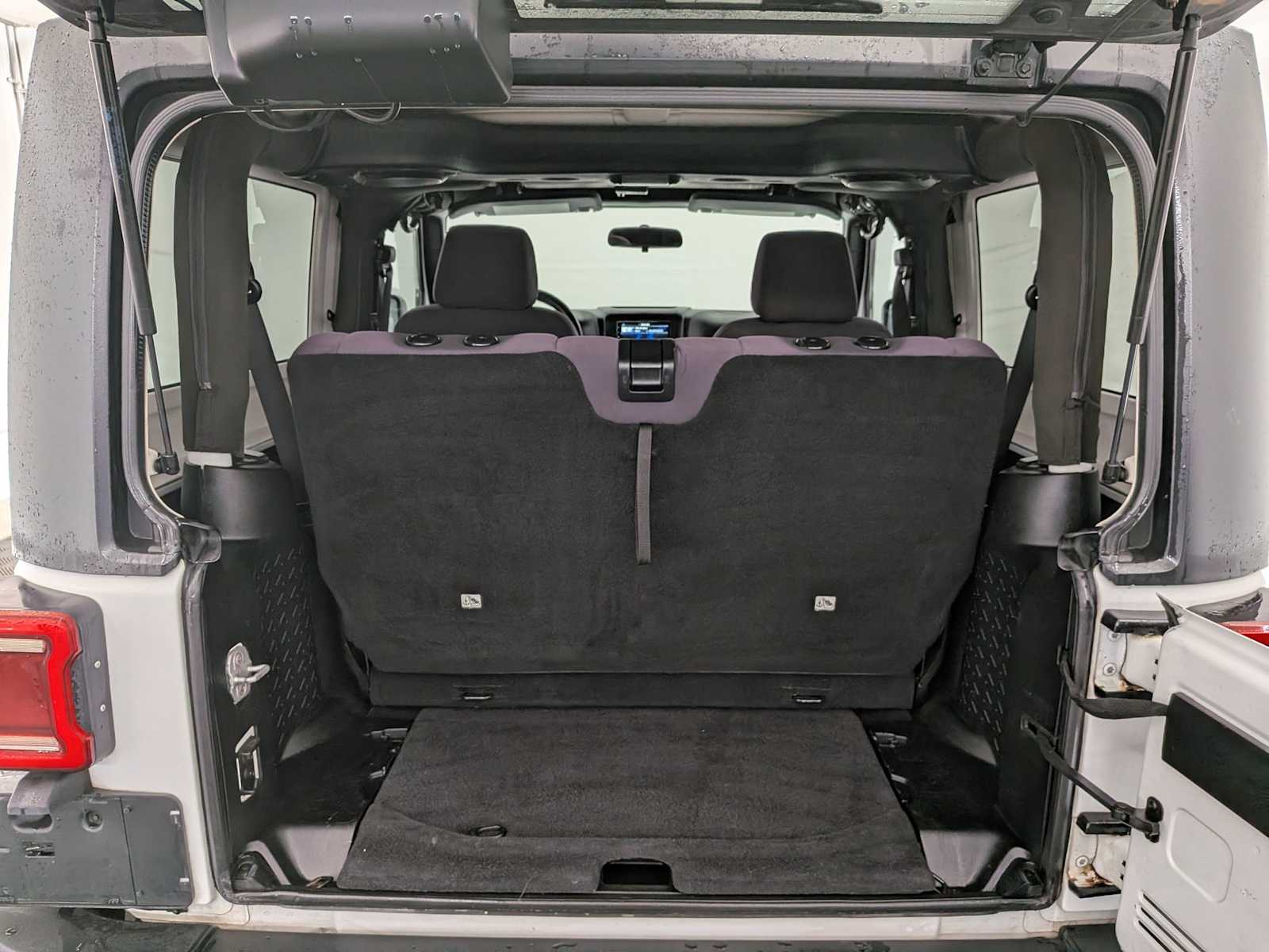 Thumbnail: 2013 Jeep Wrangler - 29