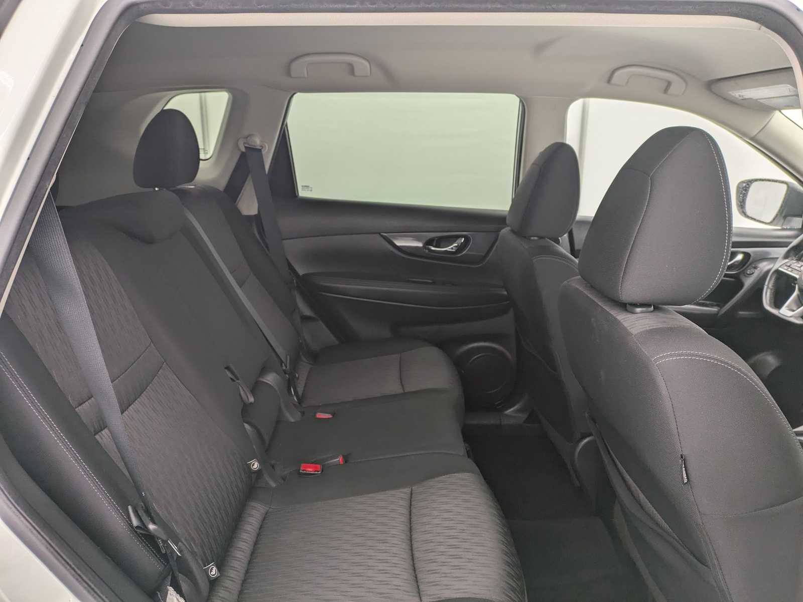 Thumbnail: 2018 Nissan Rogue - 21