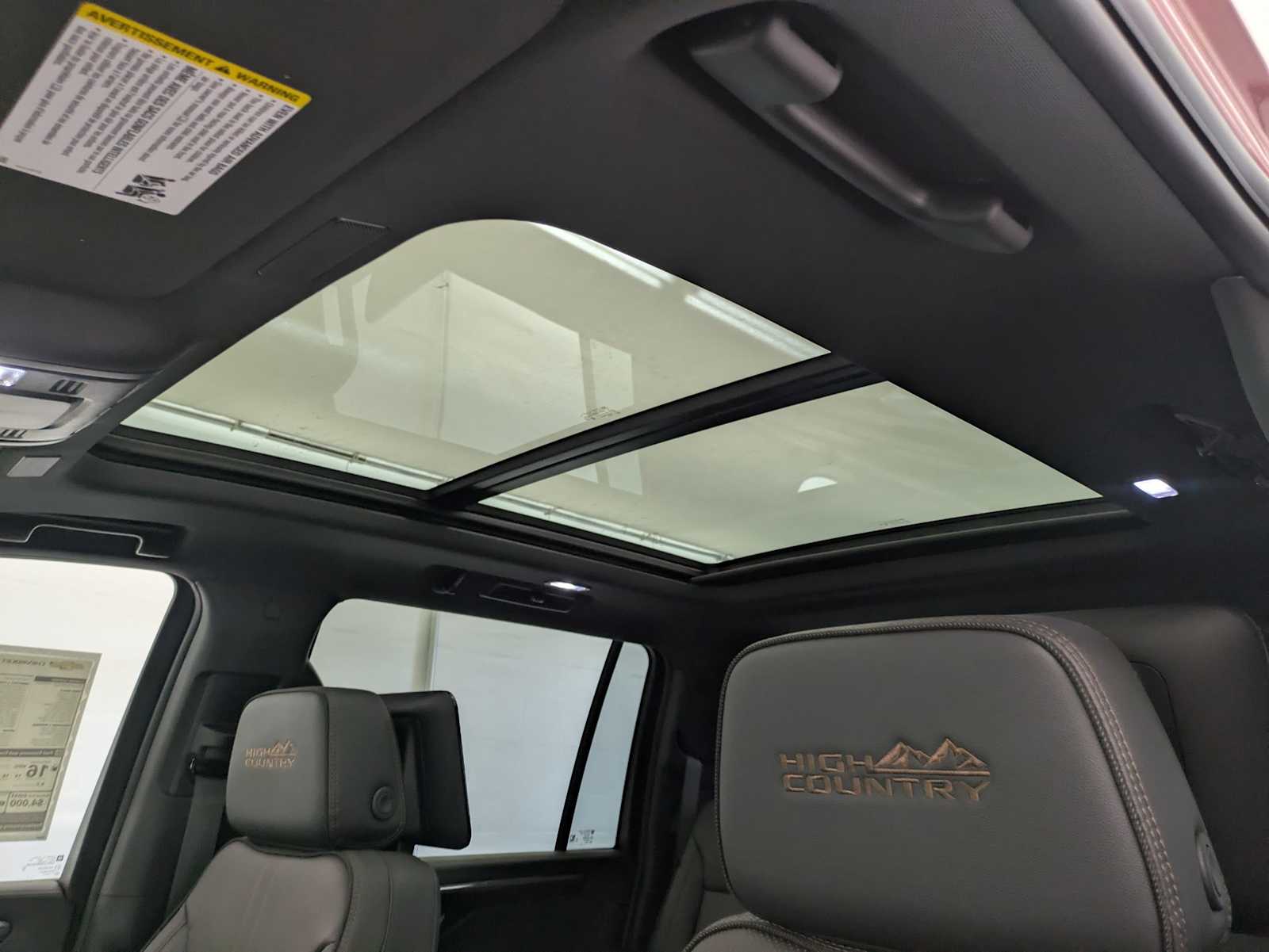 2025 Chevrolet Suburban High Country 20