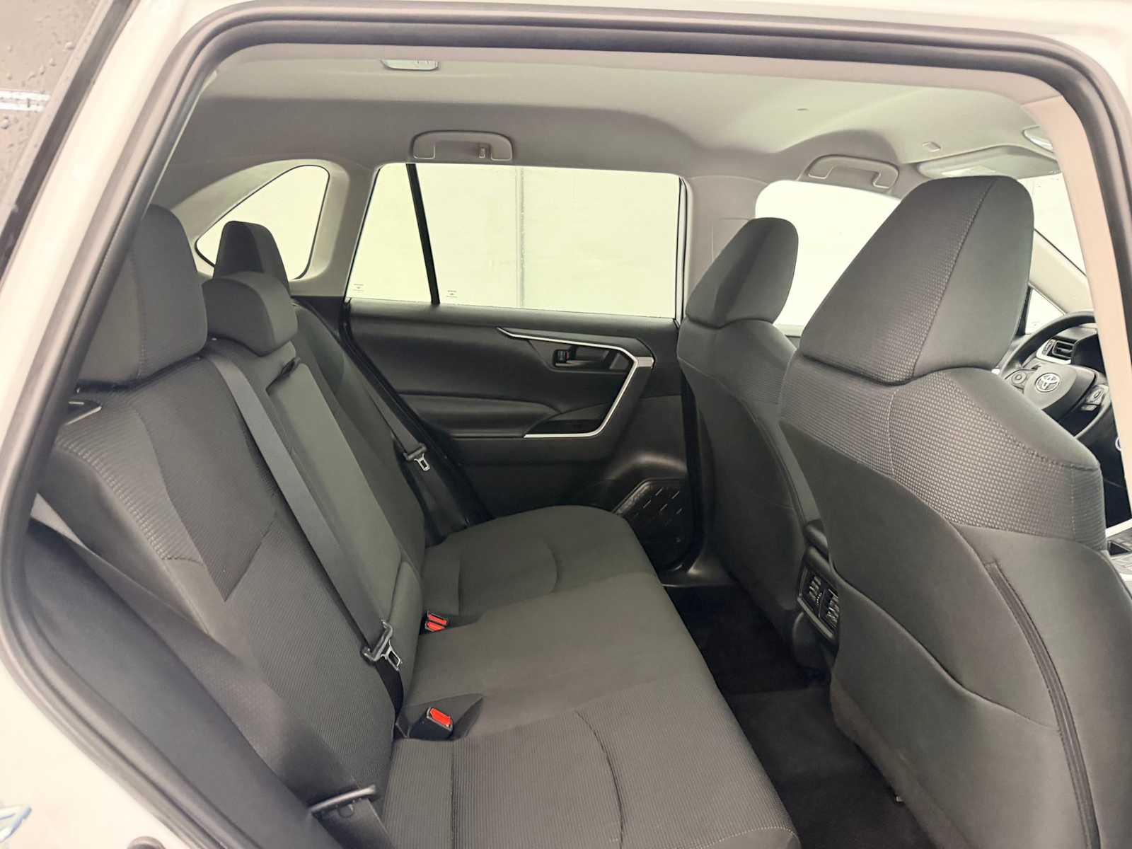 Thumbnail: 2025 Toyota RAV4 - 20