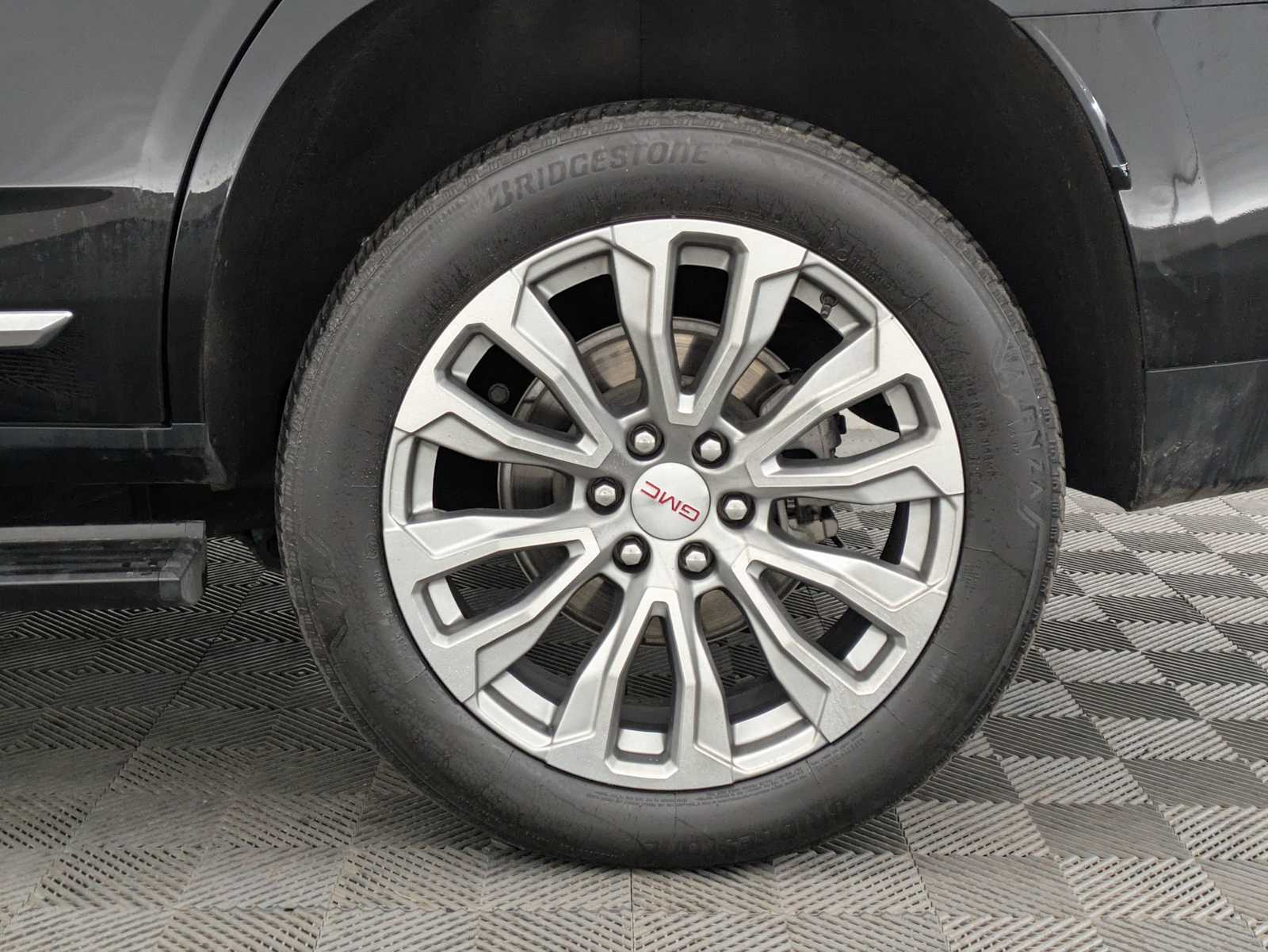 Thumbnail: 2023 GMC Yukon - 15