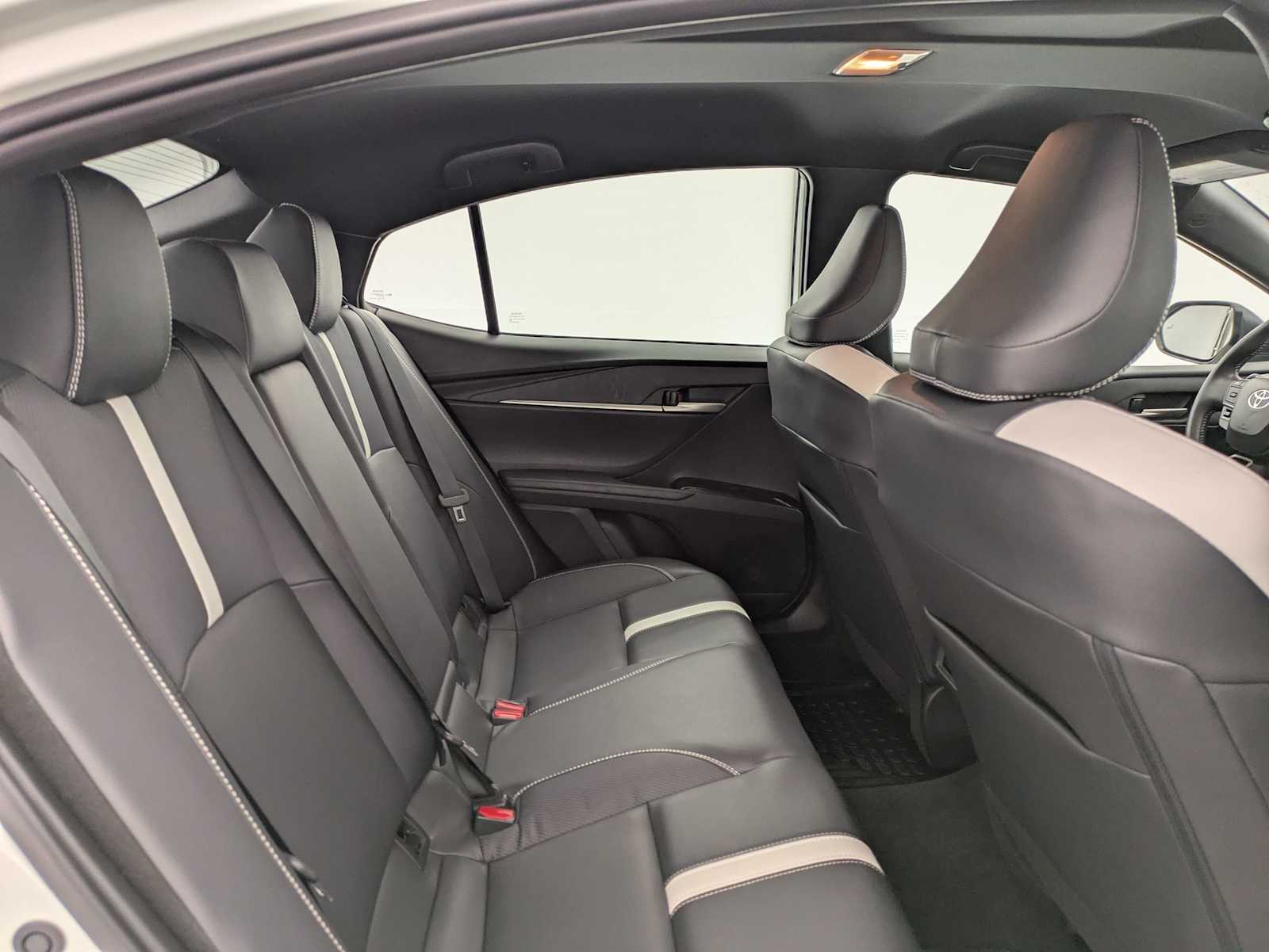 Thumbnail: 2025 Toyota Camry - 21