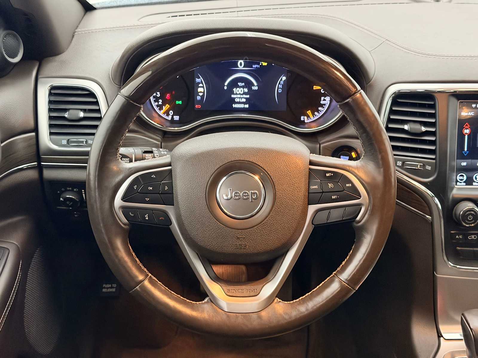 Thumbnail: 2018 Jeep Grand Cherokee - 24