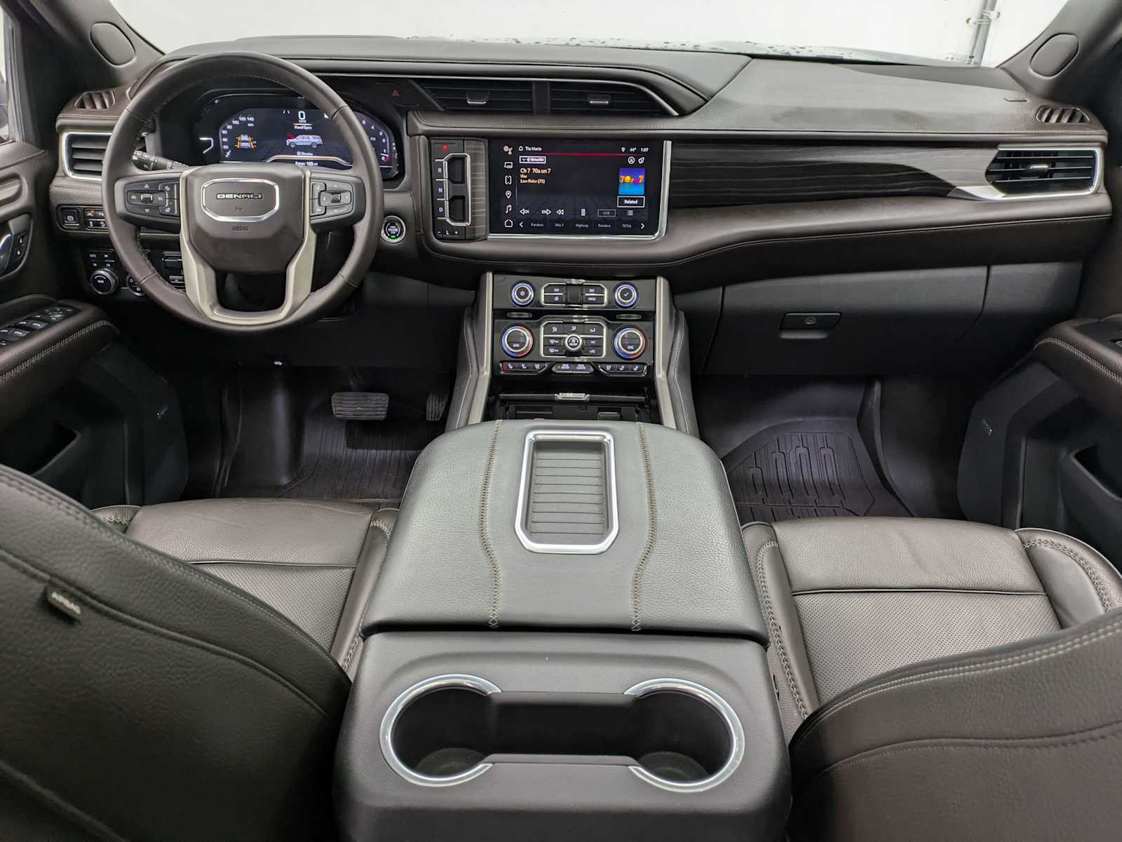 Thumbnail: 2023 GMC Yukon XL - 16