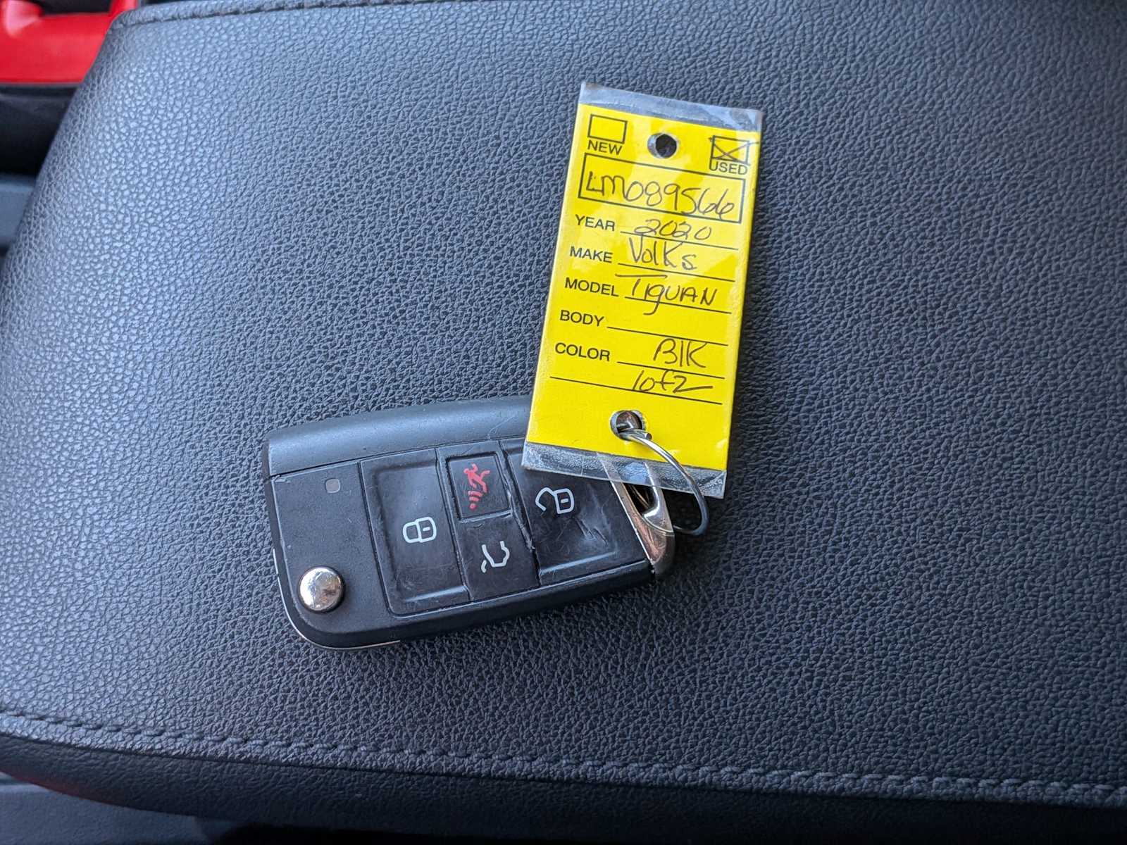 Thumbnail: 2020 Volkswagen Tiguan - 35