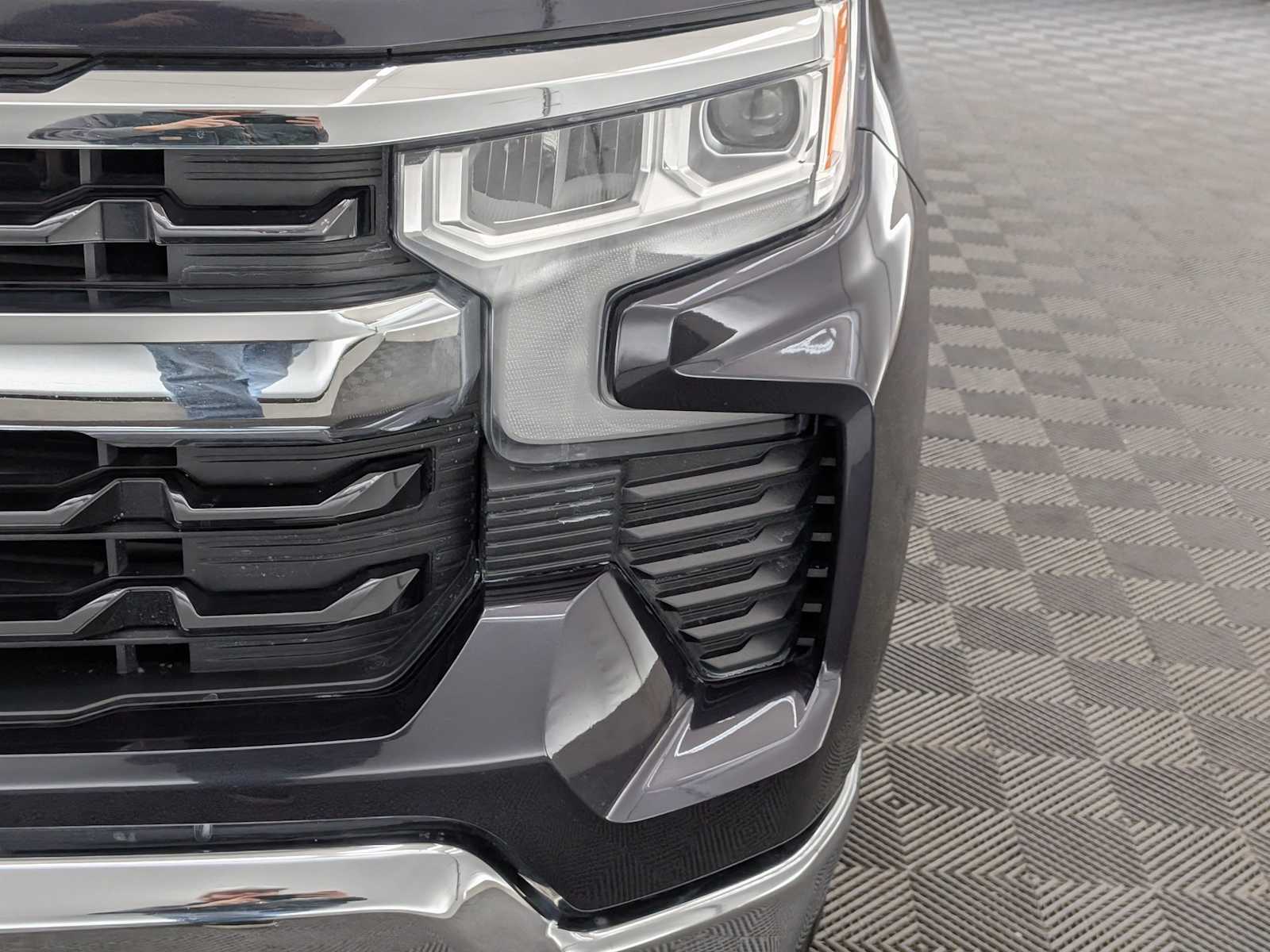 Thumbnail: 2022 Chevrolet Silverado 1500 - 10