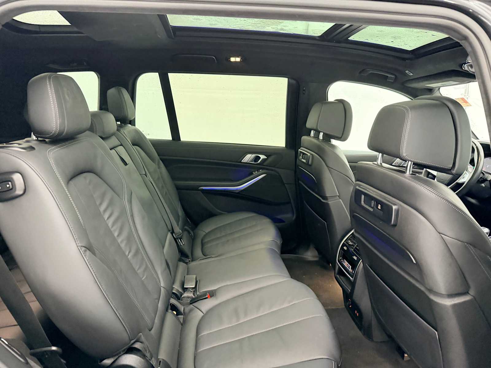 Thumbnail: 2022 BMW X7 - 22