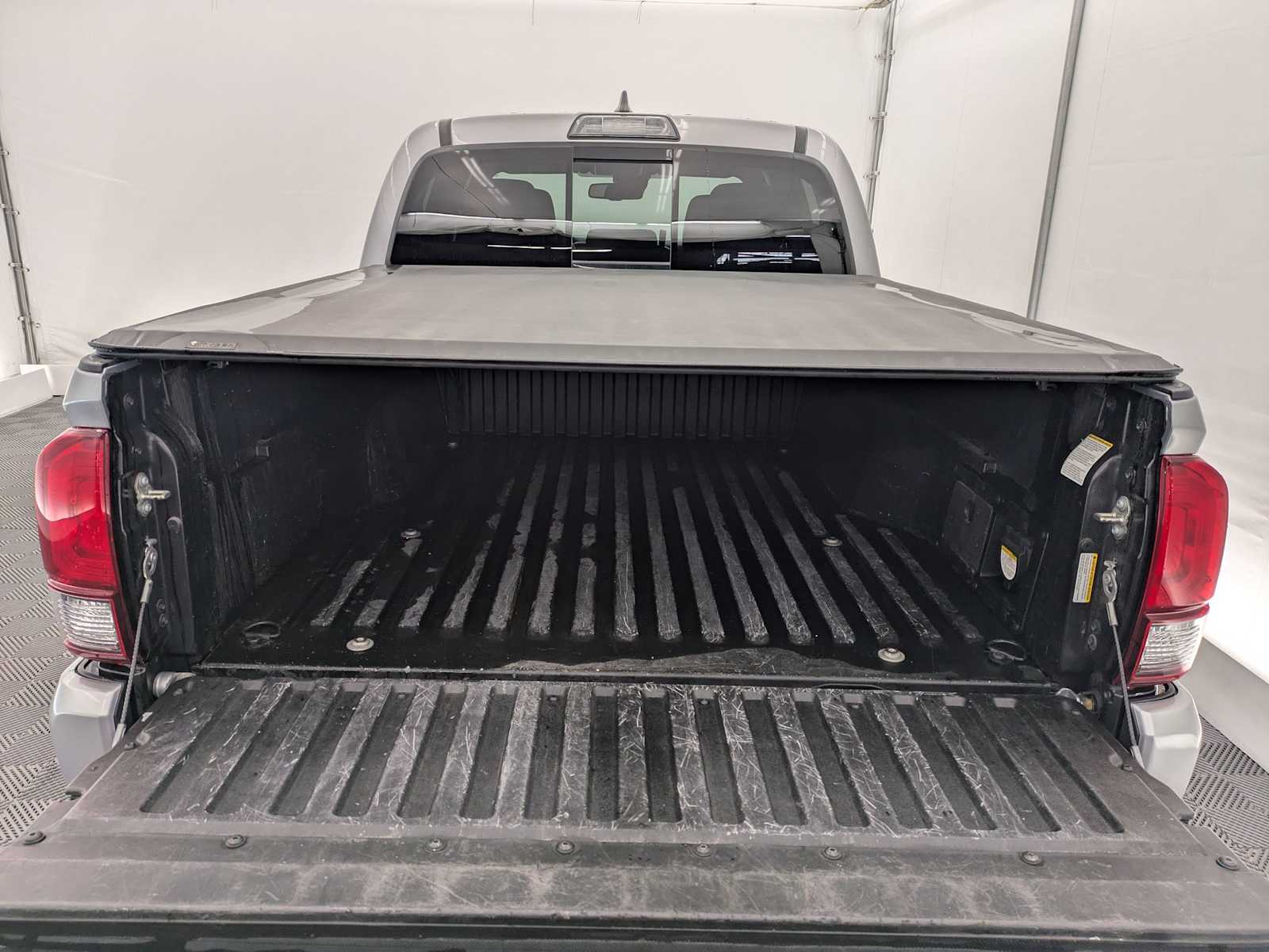 Thumbnail: 2019 Toyota Tacoma - 34