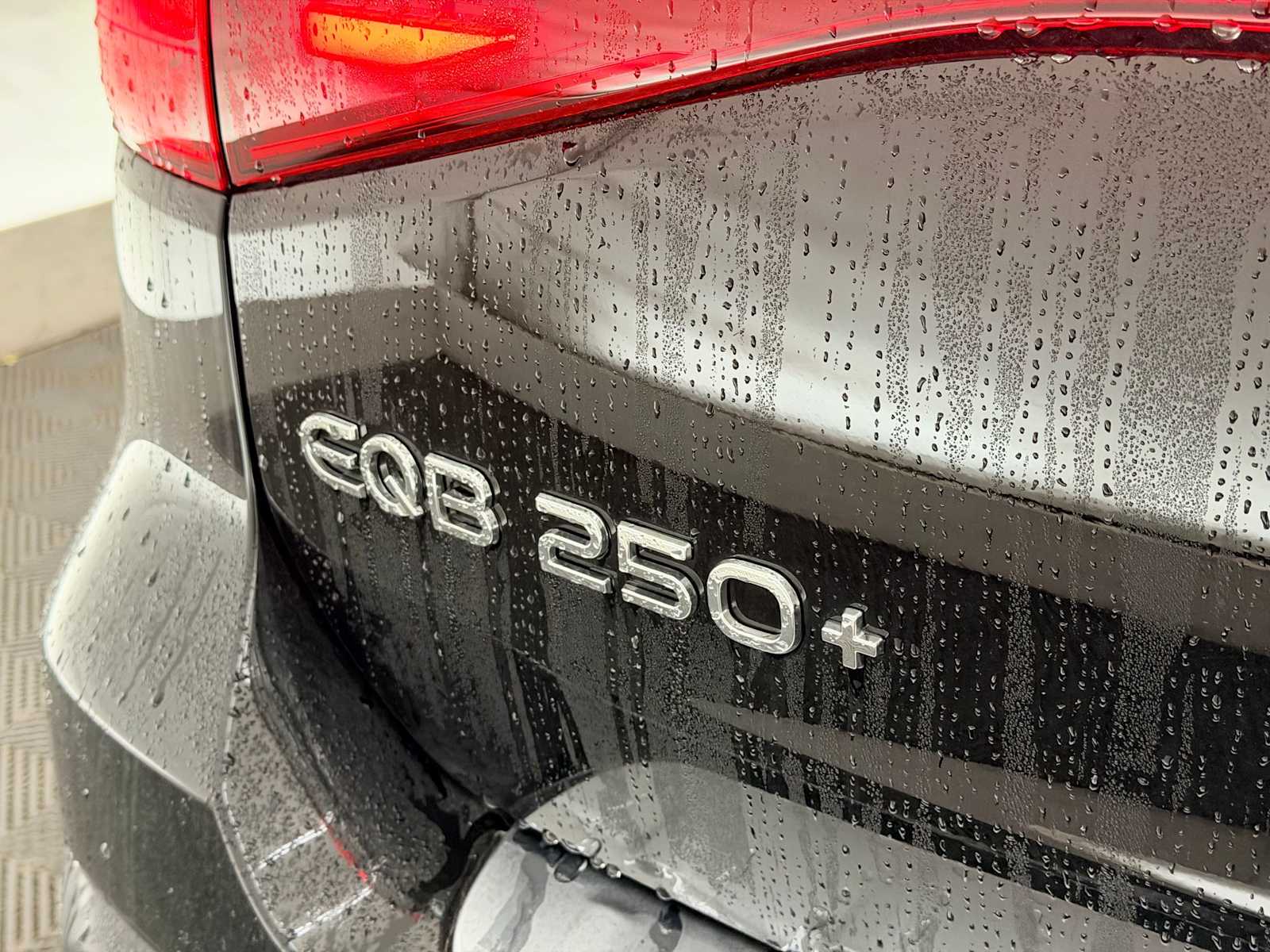 Thumbnail: 2024 Mercedes-Benz EQB - 12