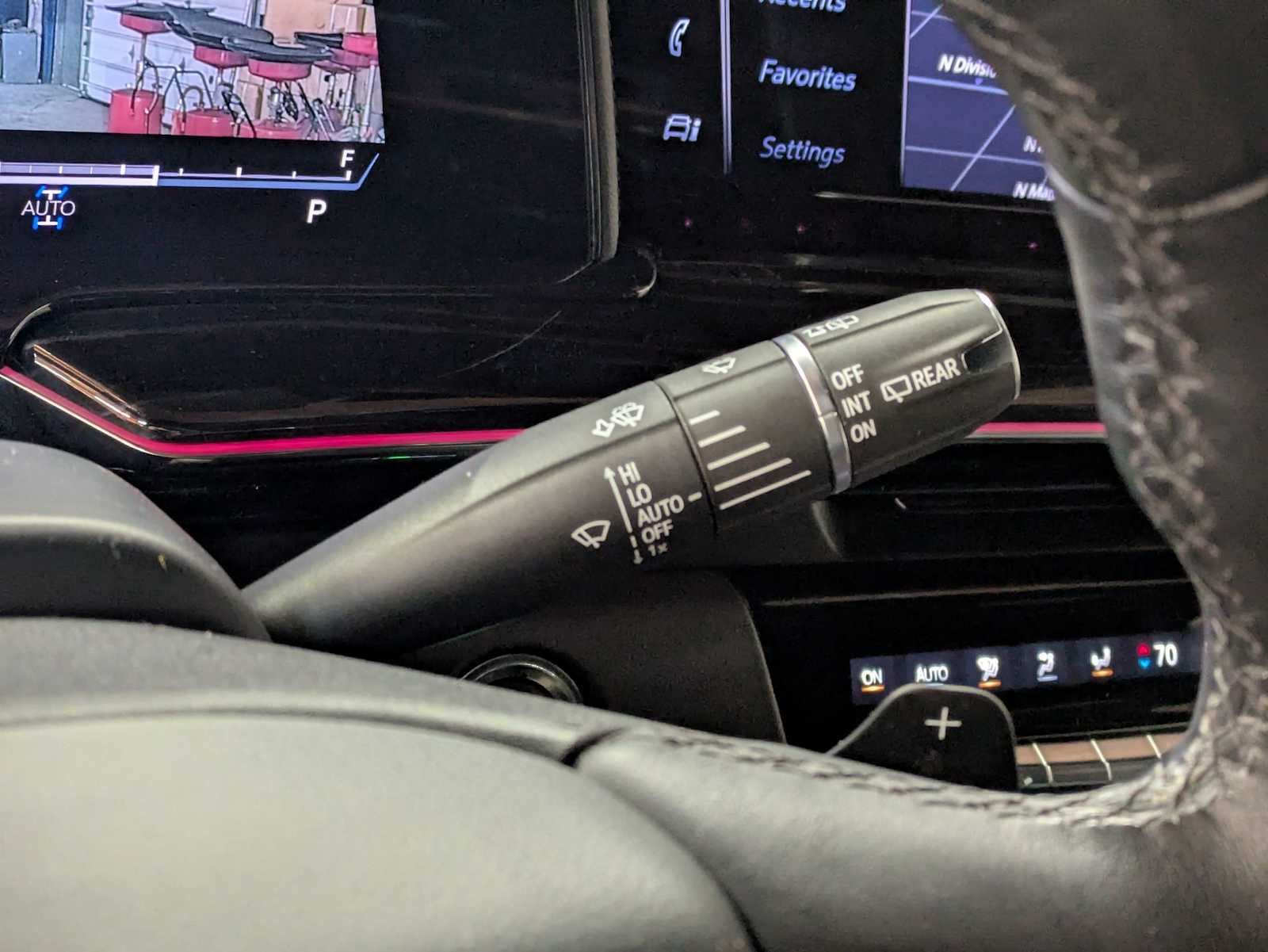 Thumbnail: 2023 Cadillac Escalade - 26