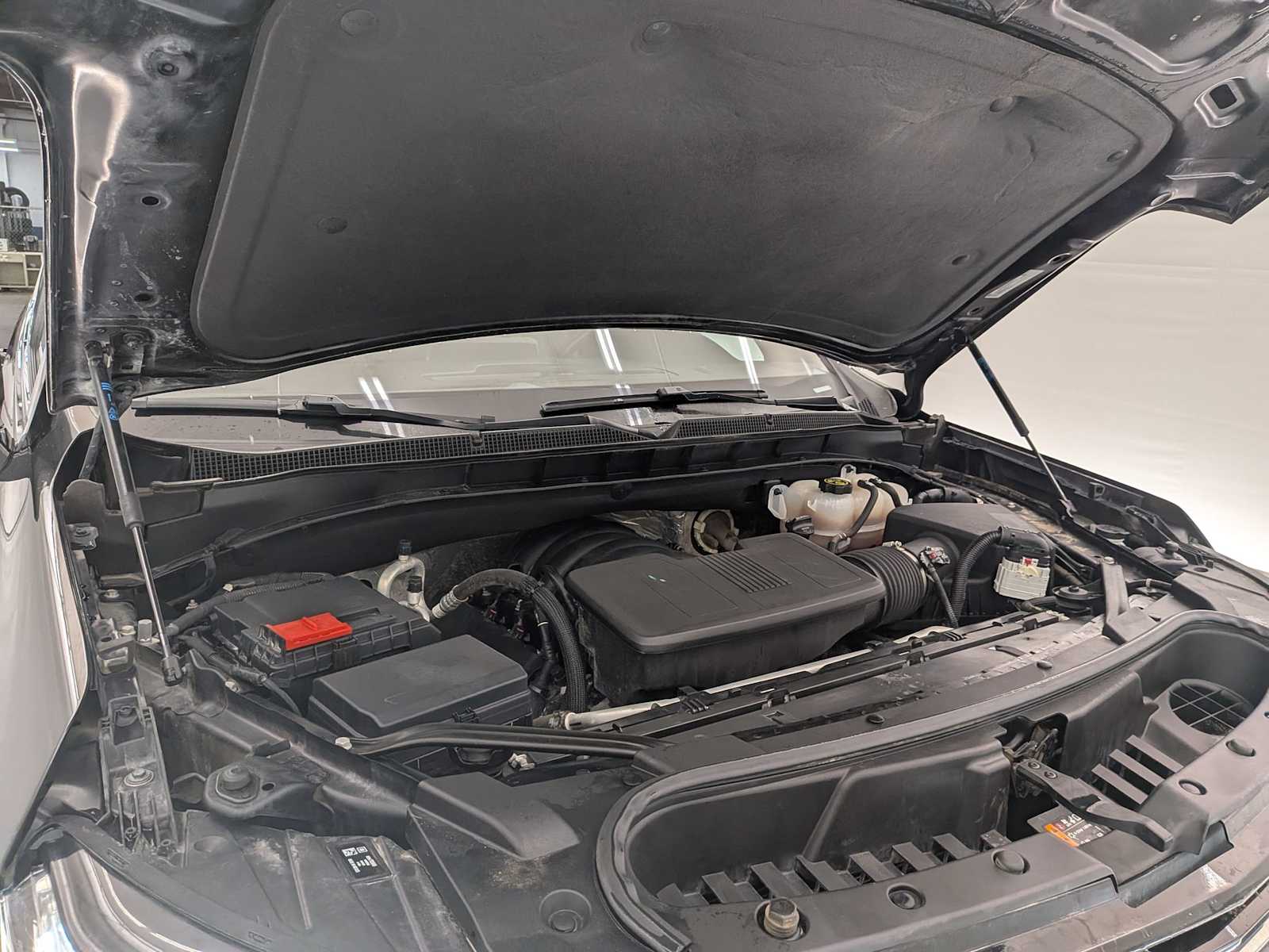 Thumbnail: 2023 Chevrolet Suburban - 15