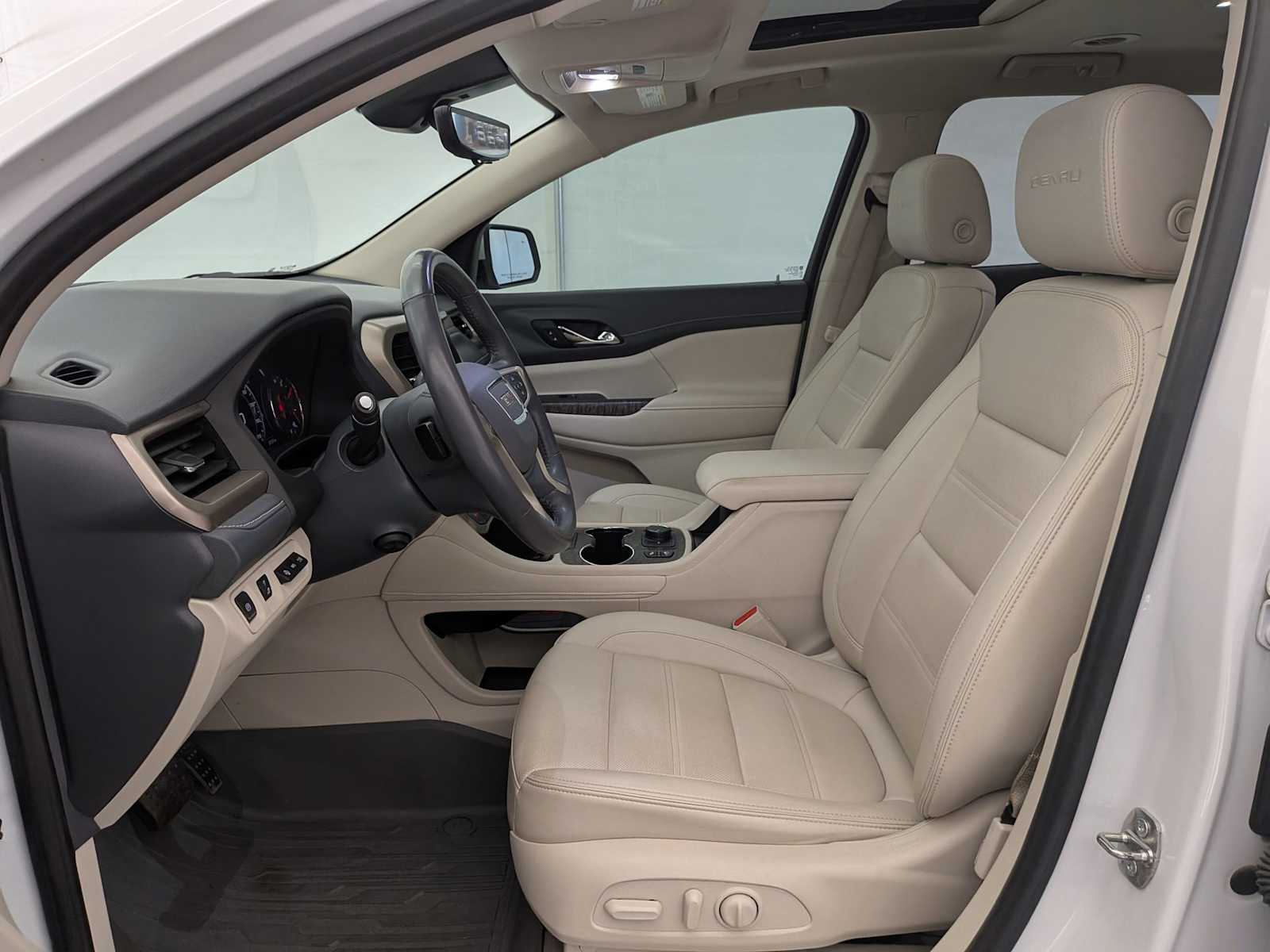 Thumbnail: 2021 GMC Acadia - 17
