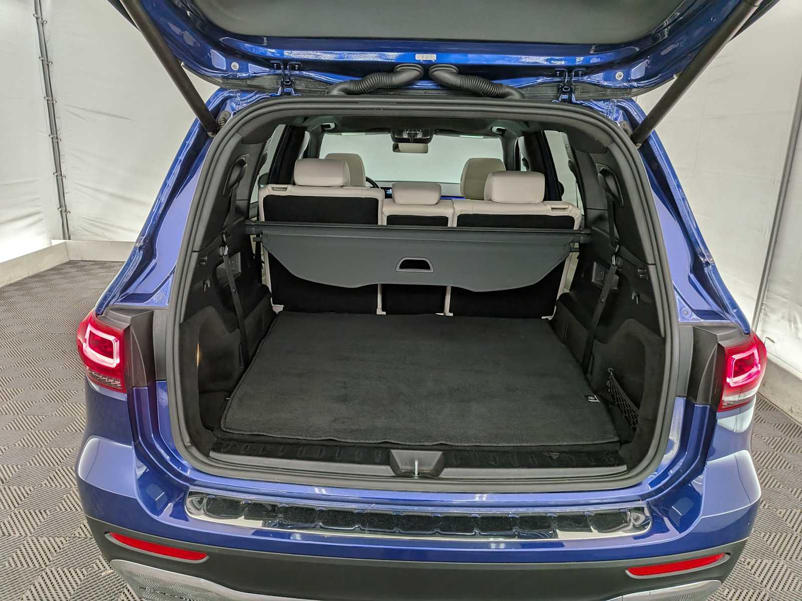 Thumbnail: 2021 Mercedes-Benz GLB - 34