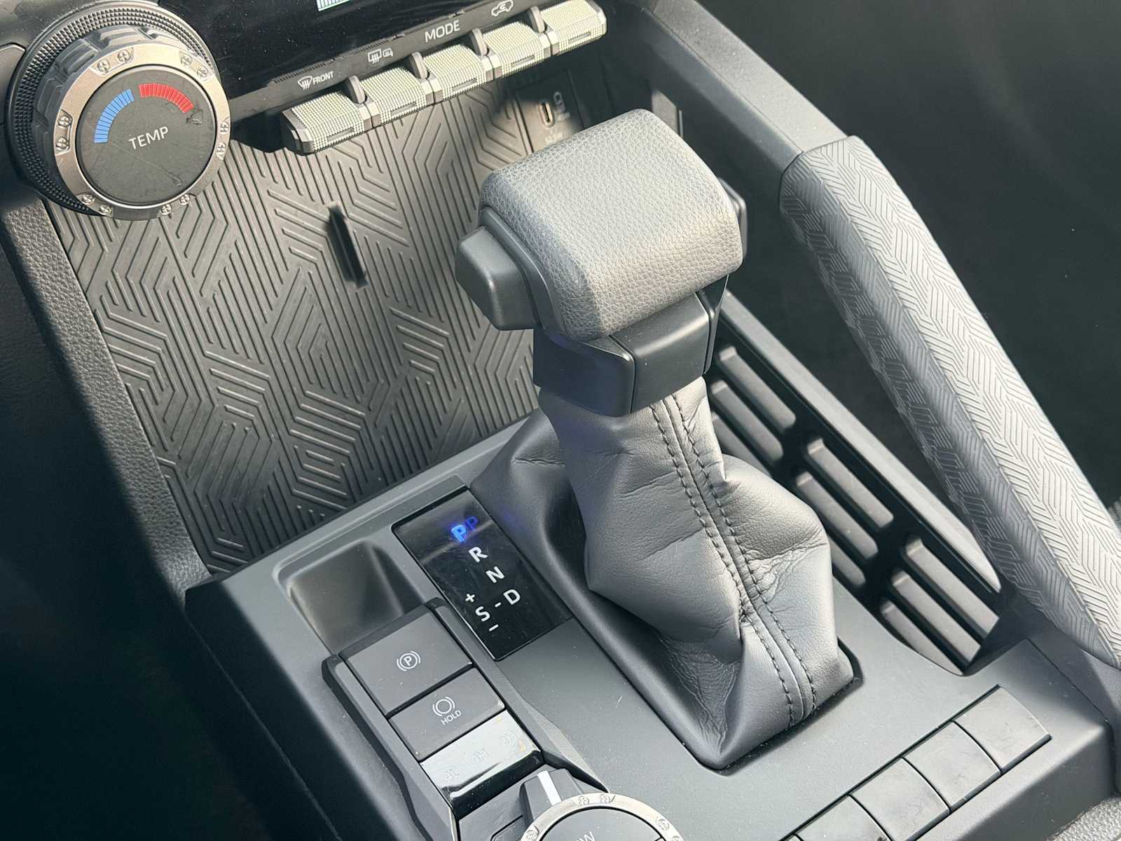 Thumbnail: 2025 Toyota 4Runner - 30