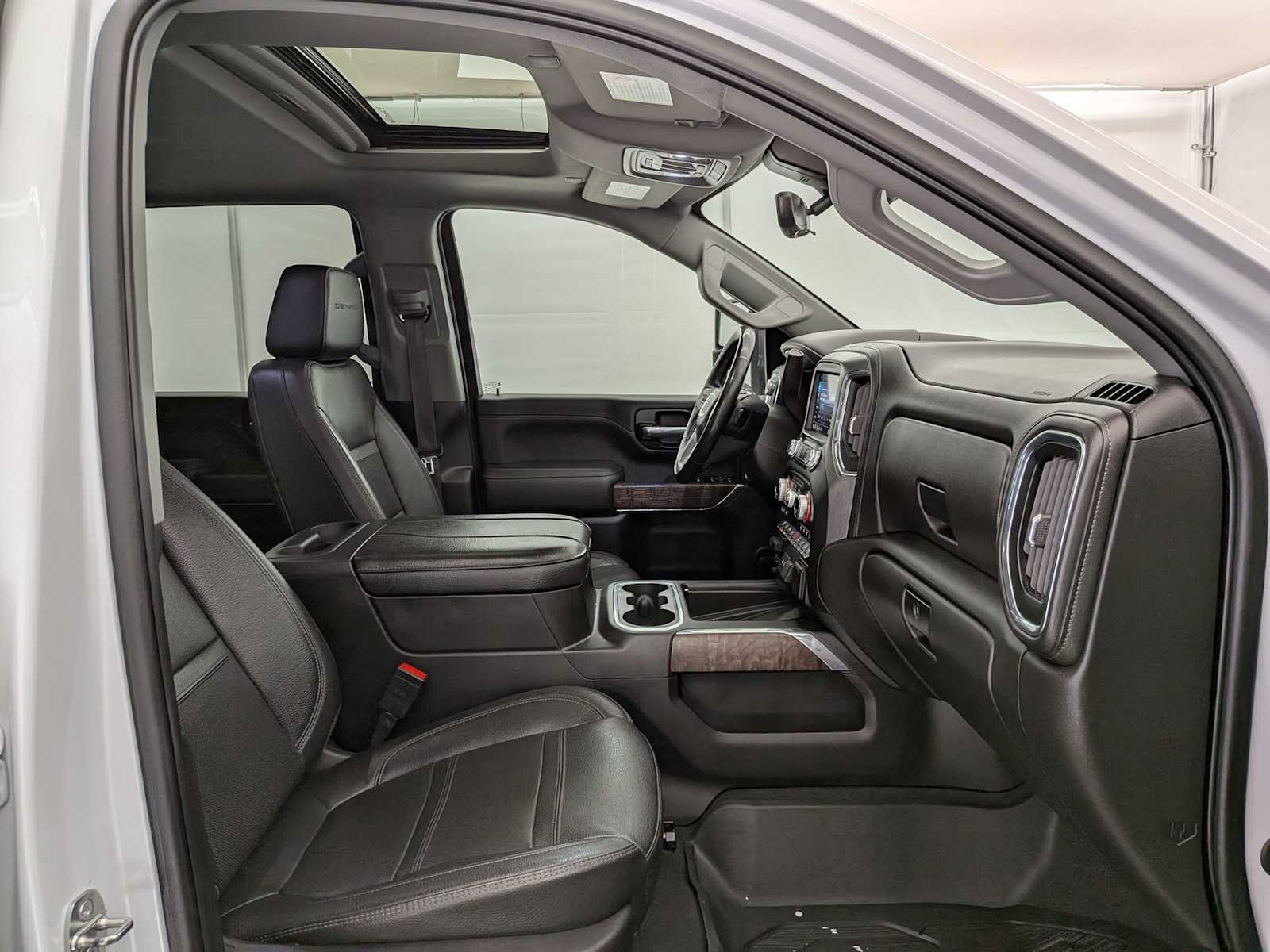 Thumbnail: 2023 GMC Sierra 3500 - 23