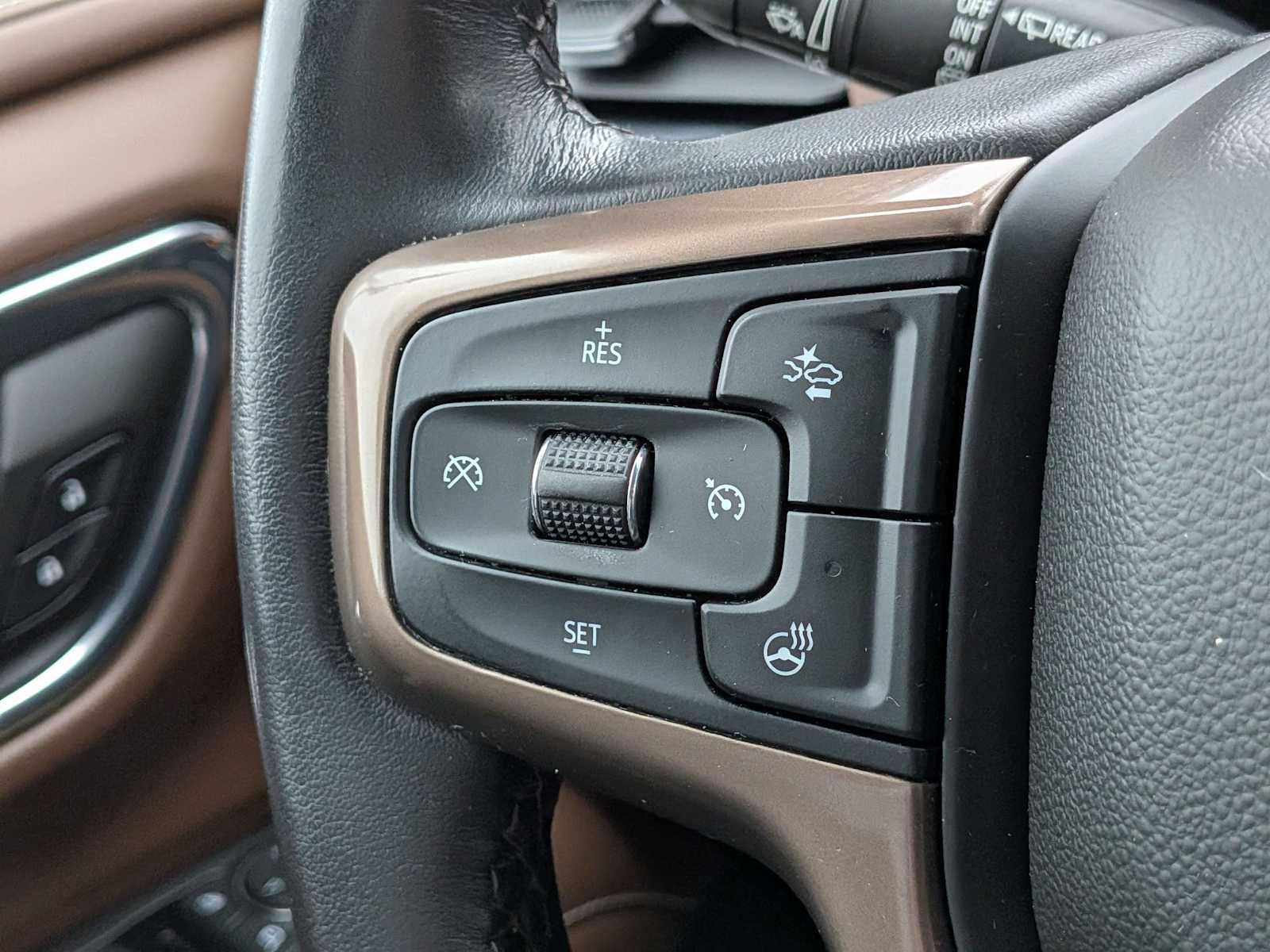 Thumbnail: 2022 Chevrolet Tahoe - 25