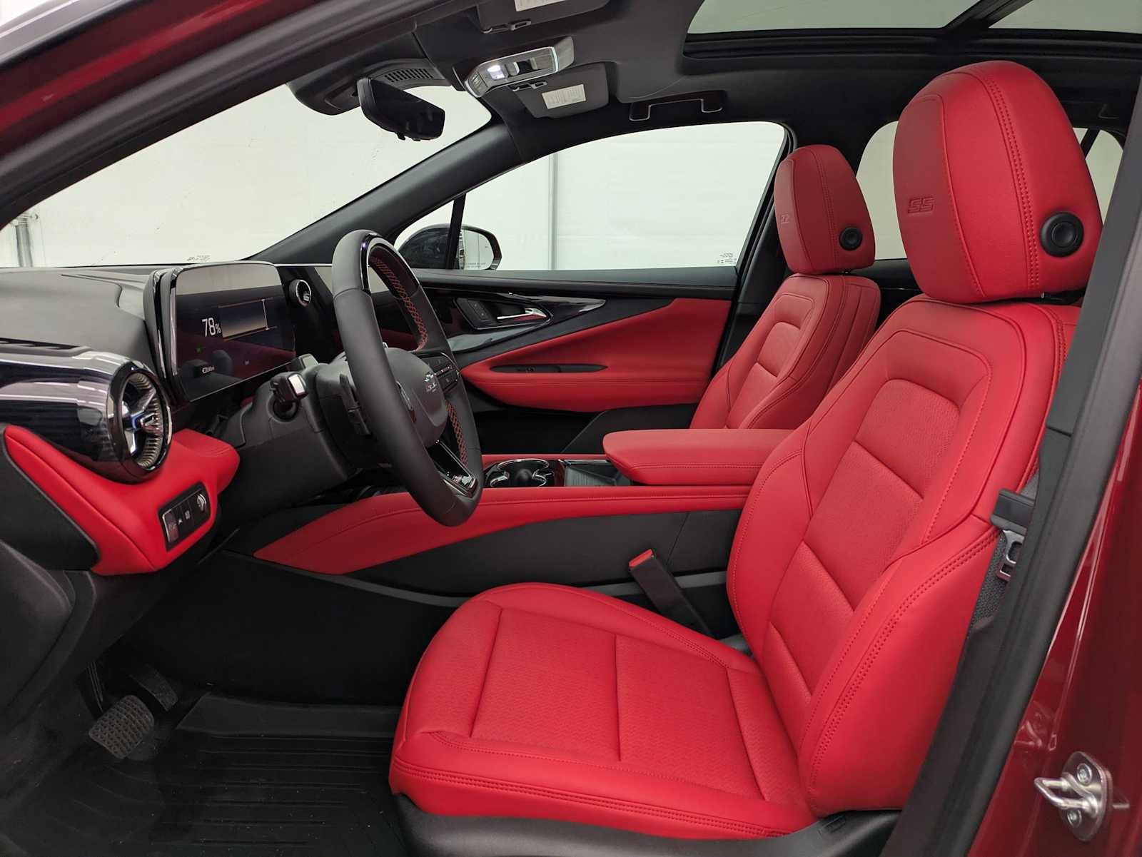 Thumbnail: 2026 Chevrolet Blazer EV - 17