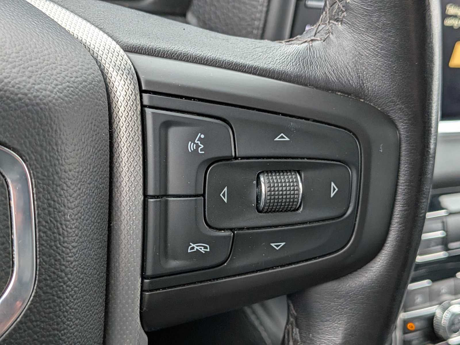 Thumbnail: 2023 GMC Yukon - 29