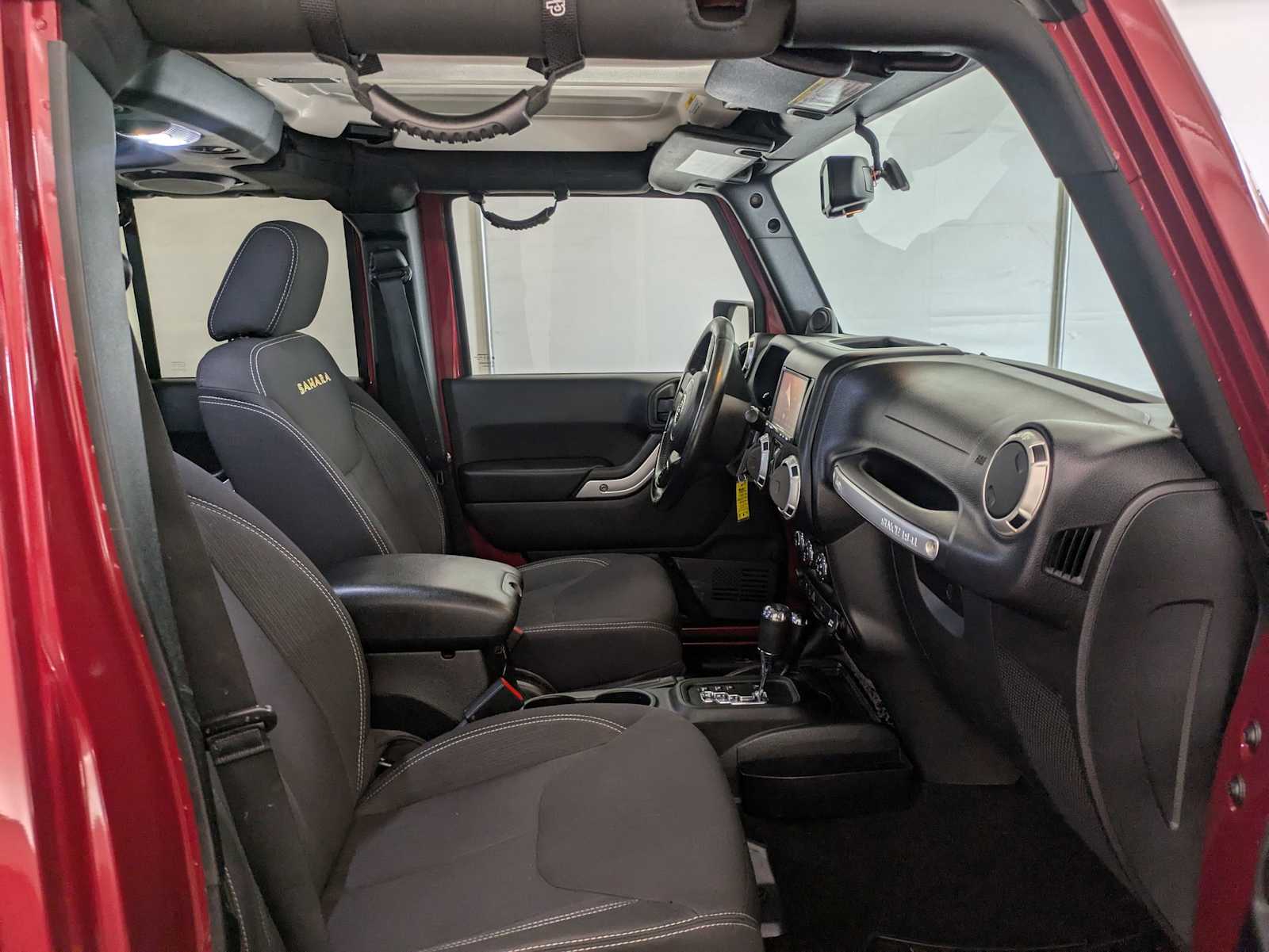 Thumbnail: 2013 Jeep Wrangler - 22