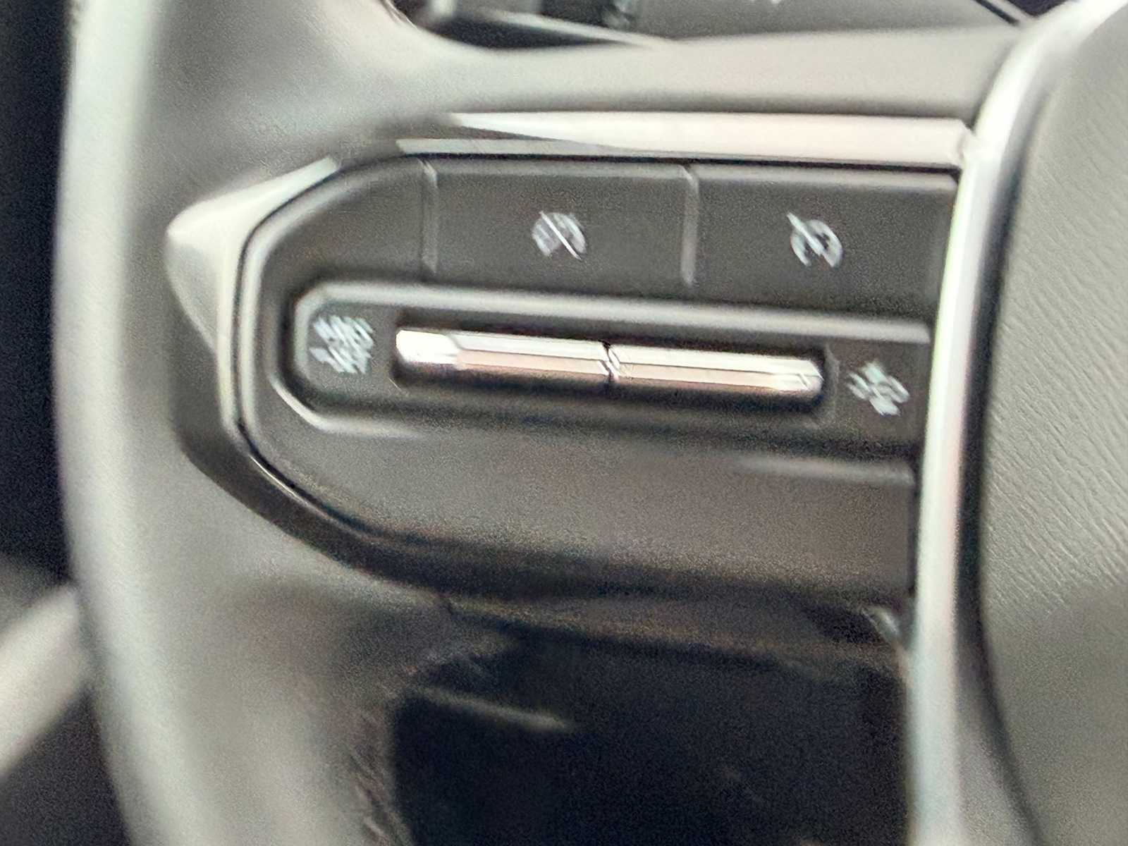 Thumbnail: 2024 Chevrolet Colorado - 24