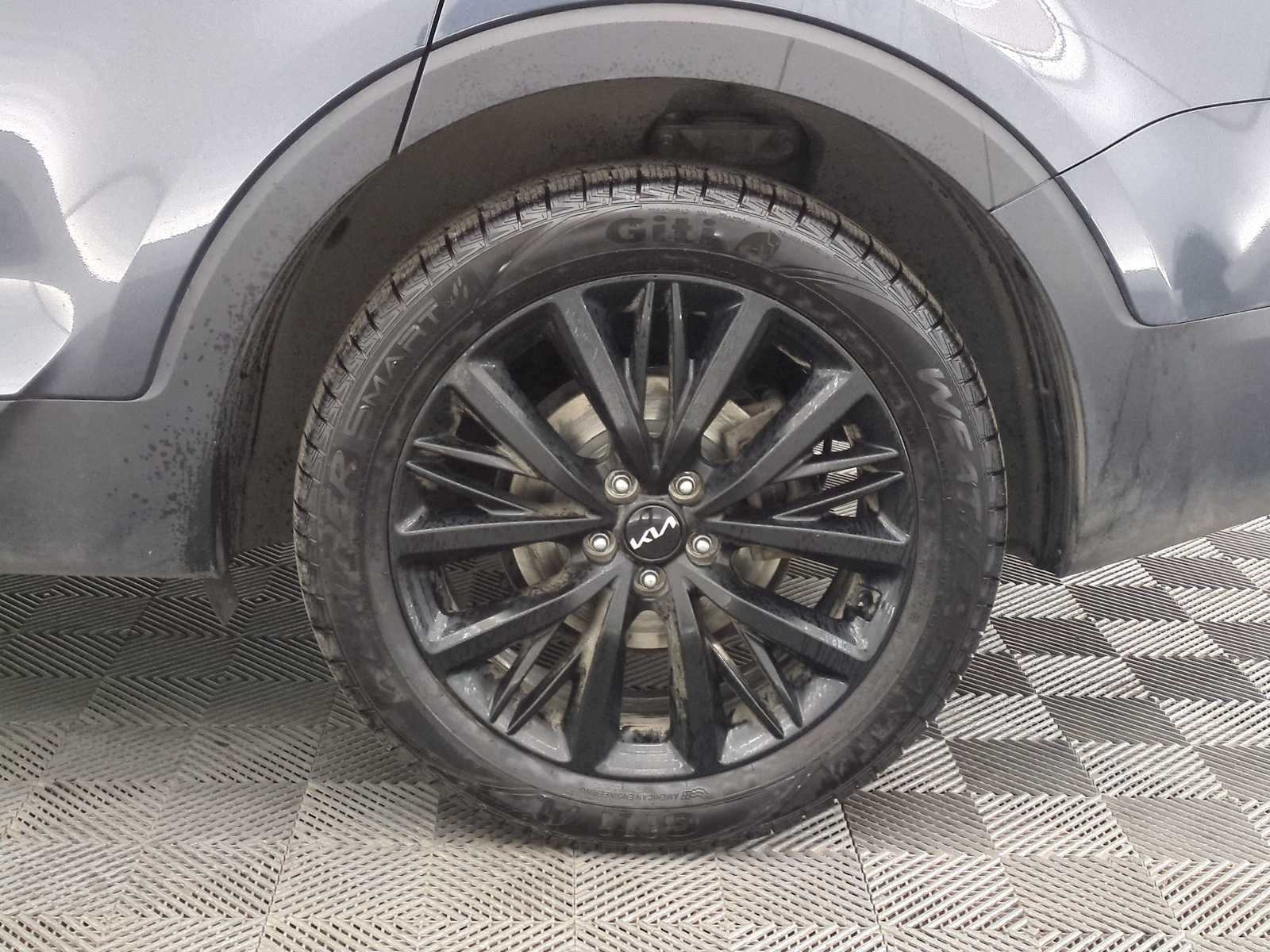 Thumbnail: 2022 Kia Telluride - 12