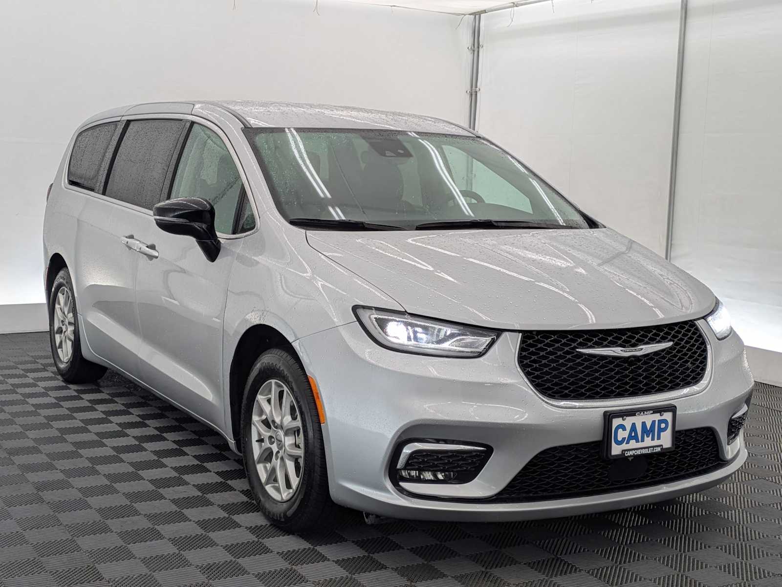 Thumbnail: 2024 Chrysler Pacifica - 8