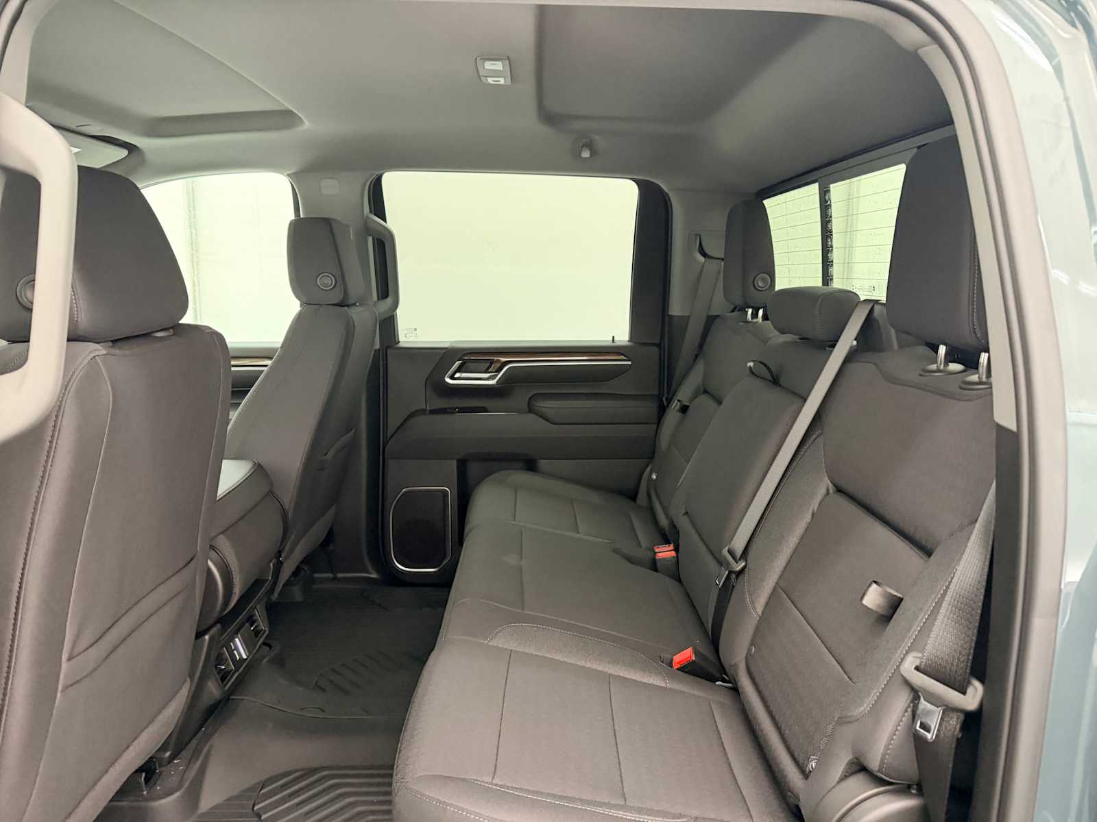 Thumbnail: 2026 Chevrolet Silverado 2500 - 21