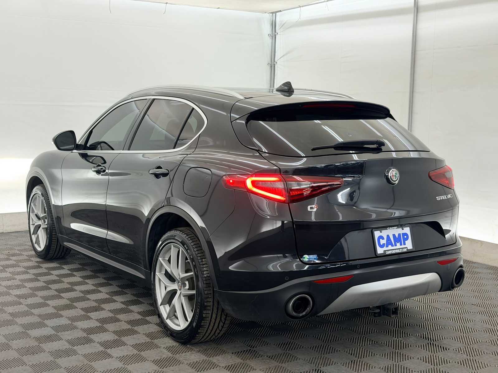 Thumbnail: 2018 Alfa Romeo Stelvio - 4