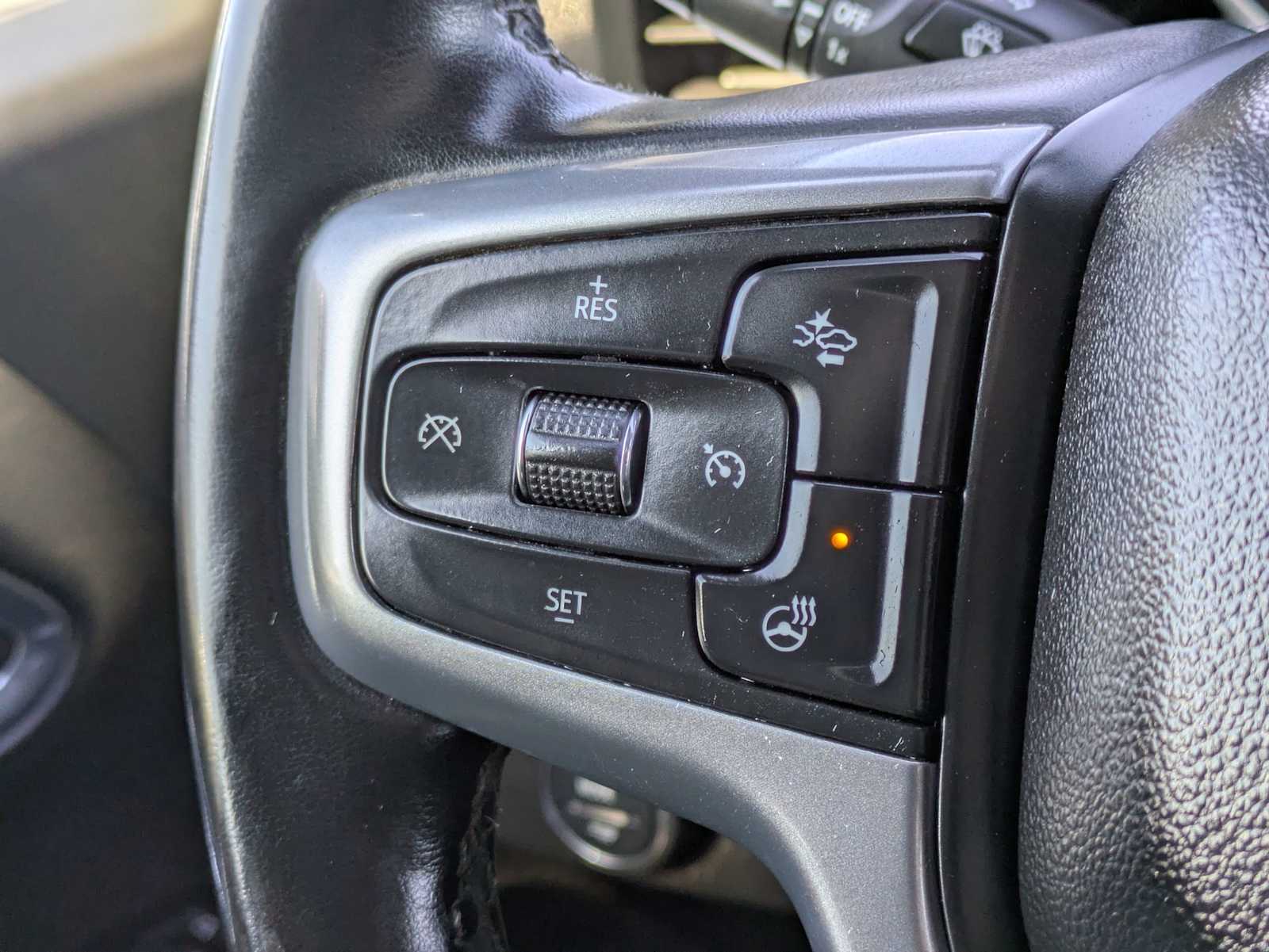 Thumbnail: 2024 Chevrolet Silverado 3500 - 26