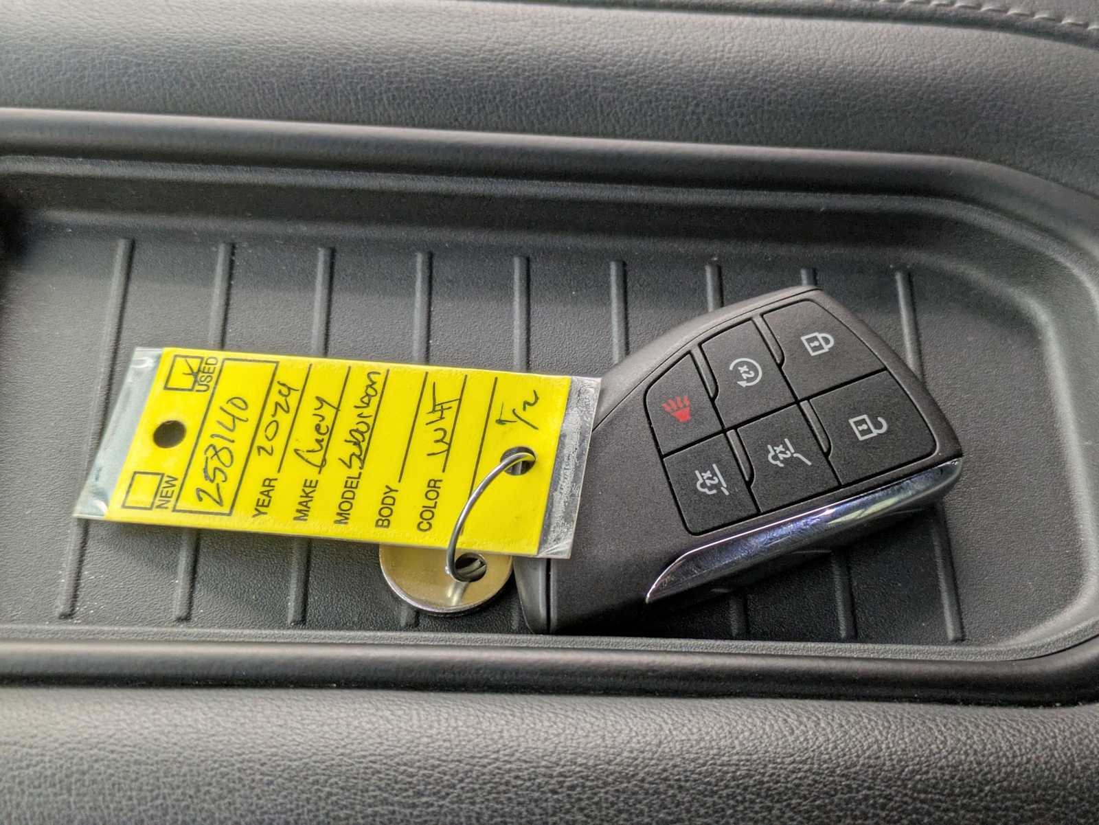 Thumbnail: 2024 Chevrolet Suburban - 33